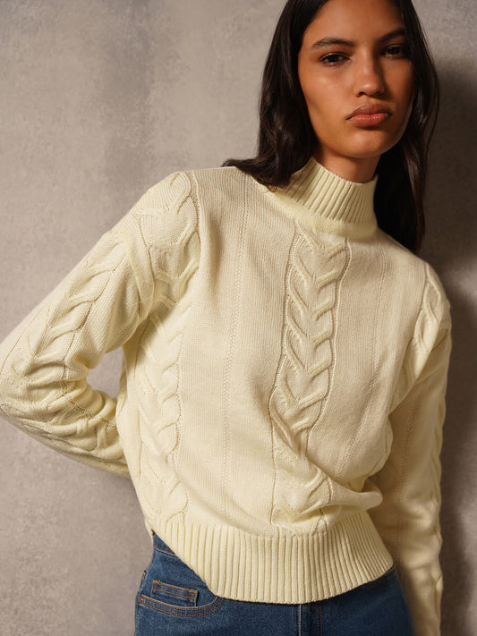 Ultra Livsoft Cable Knit Sweater- White