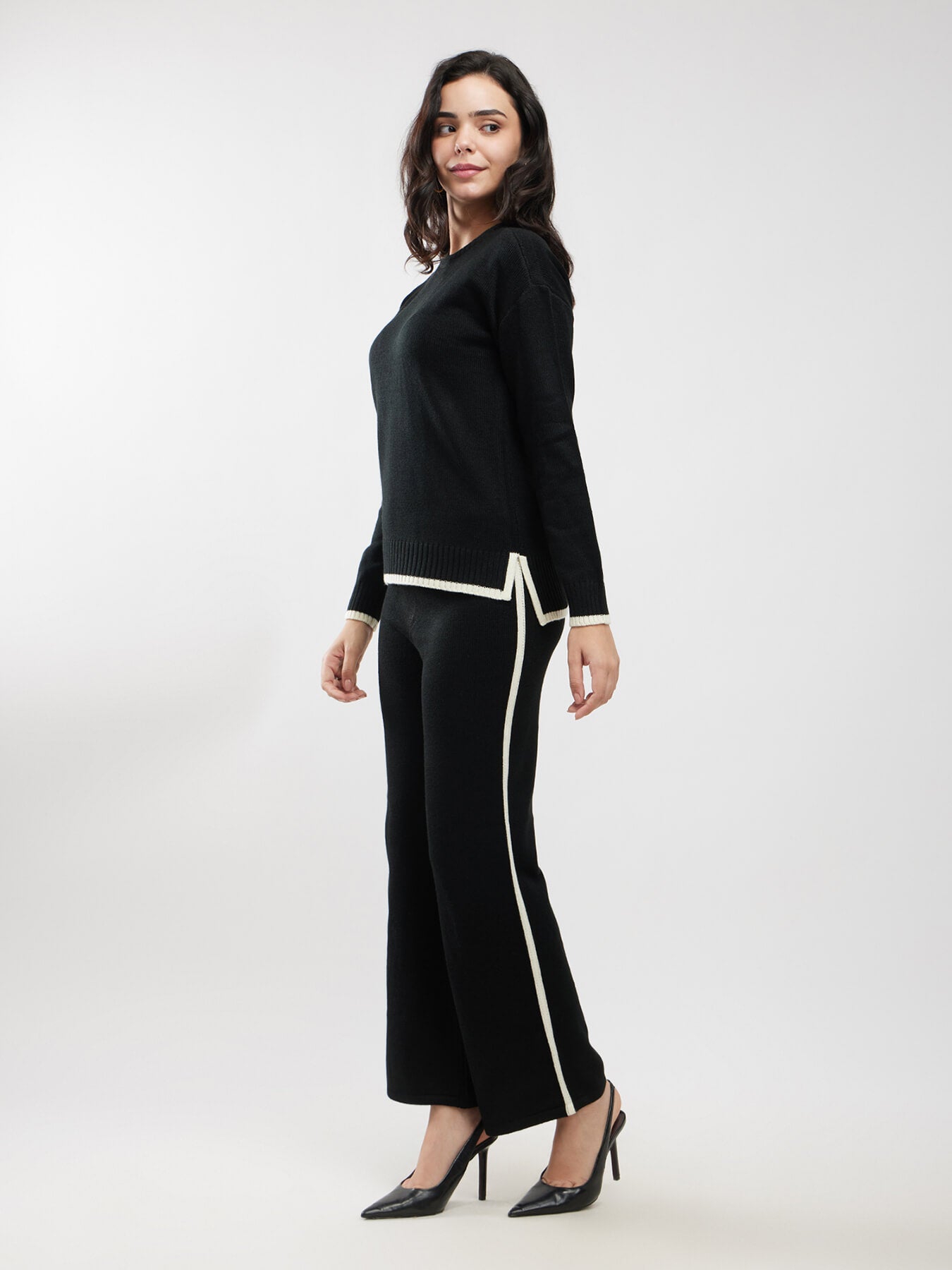 LivSoft Contrast Detail Co-ord Set - Black