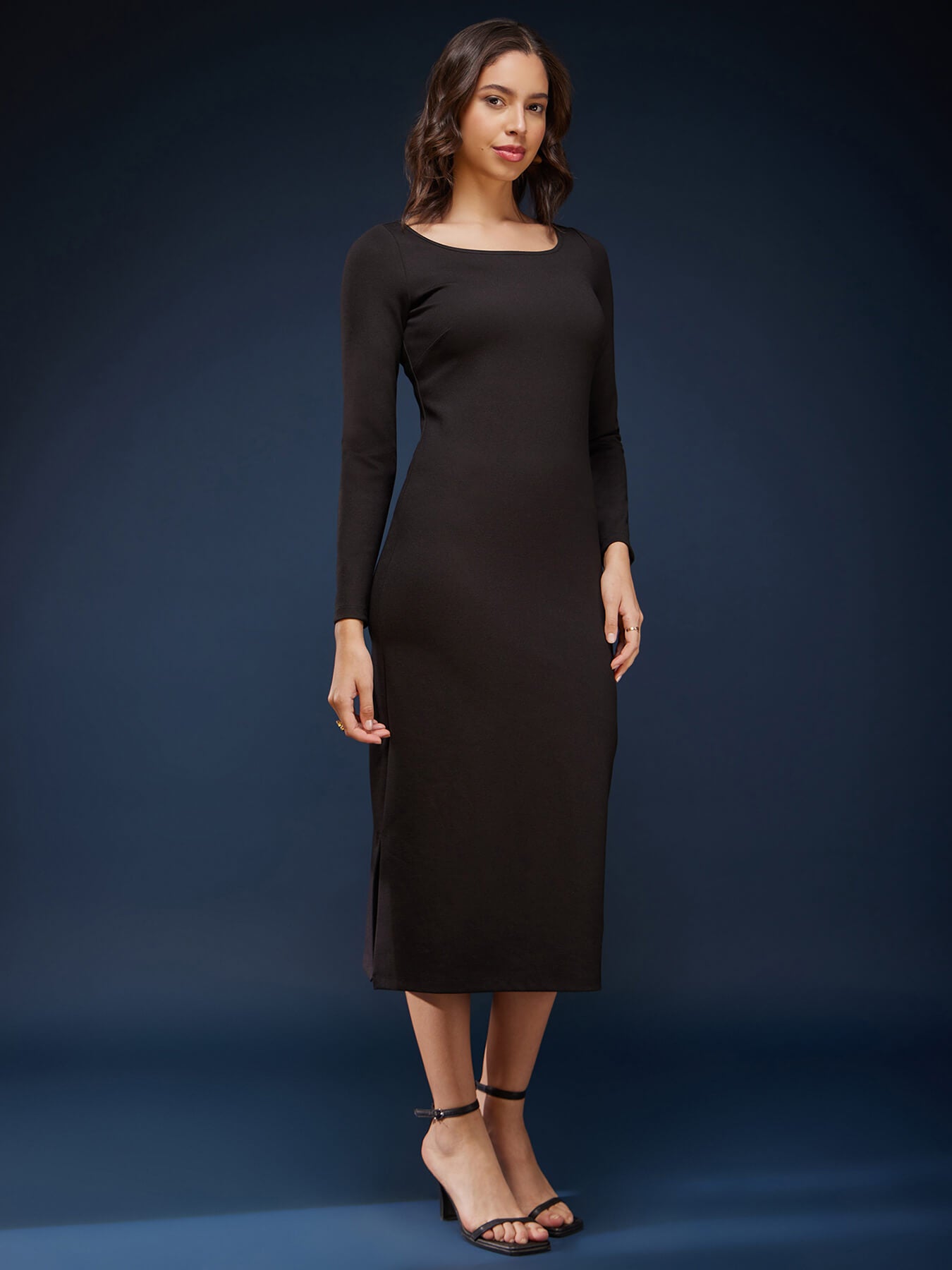 Round Neck Shift Dress - Black