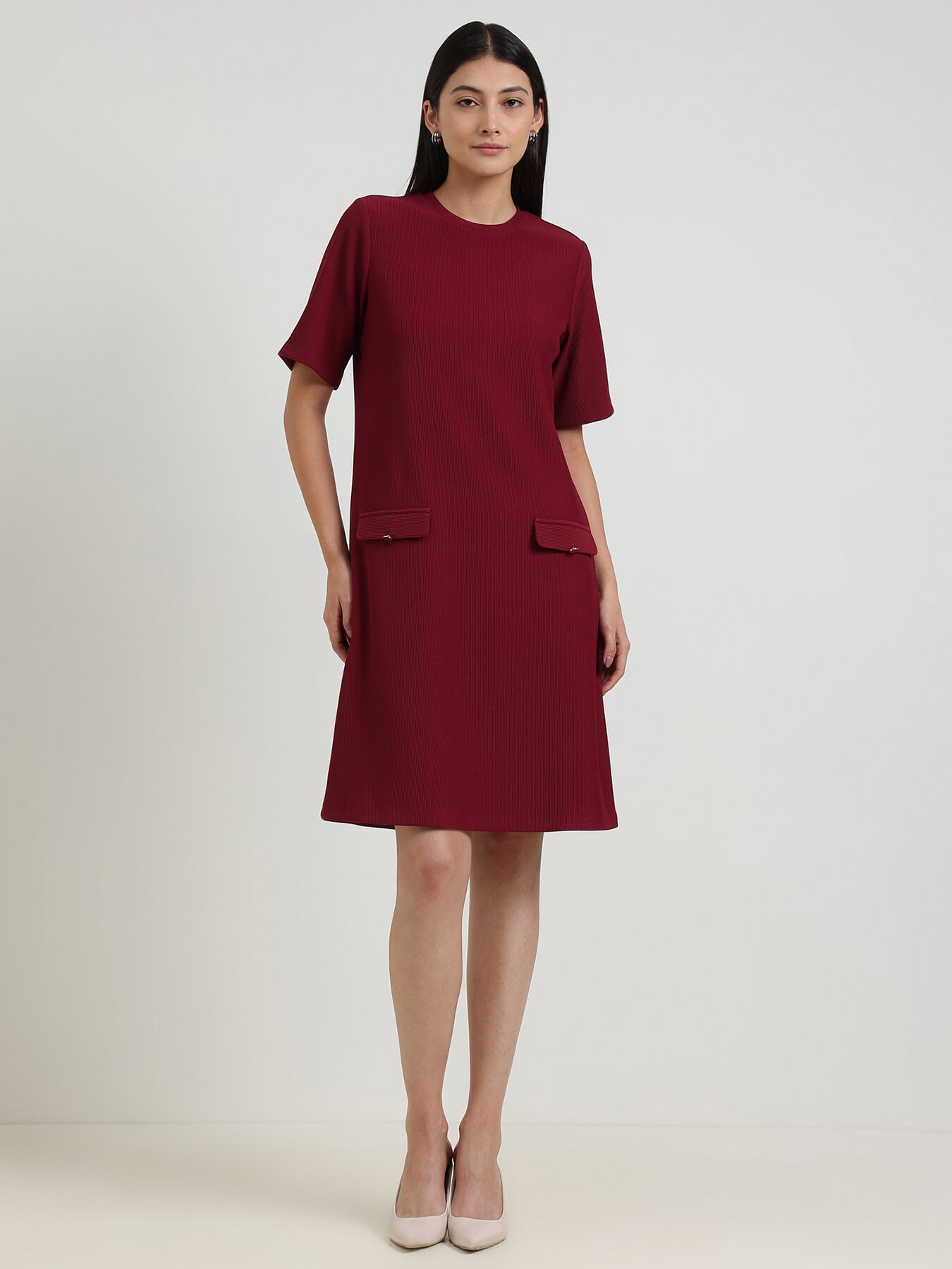 Round Neck Shift Dress - Maroon