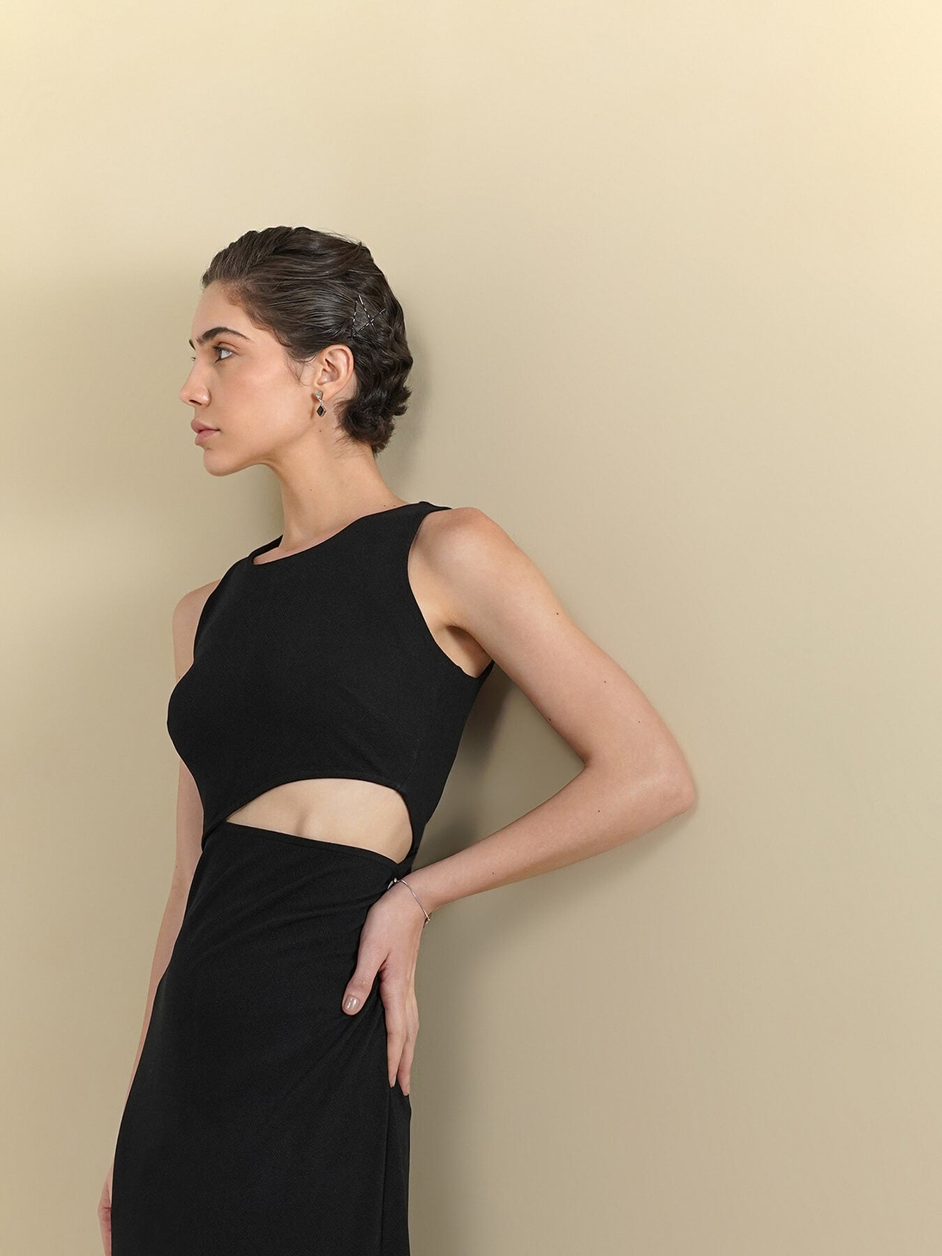 Bodycon Cutout Midi Dress - Black