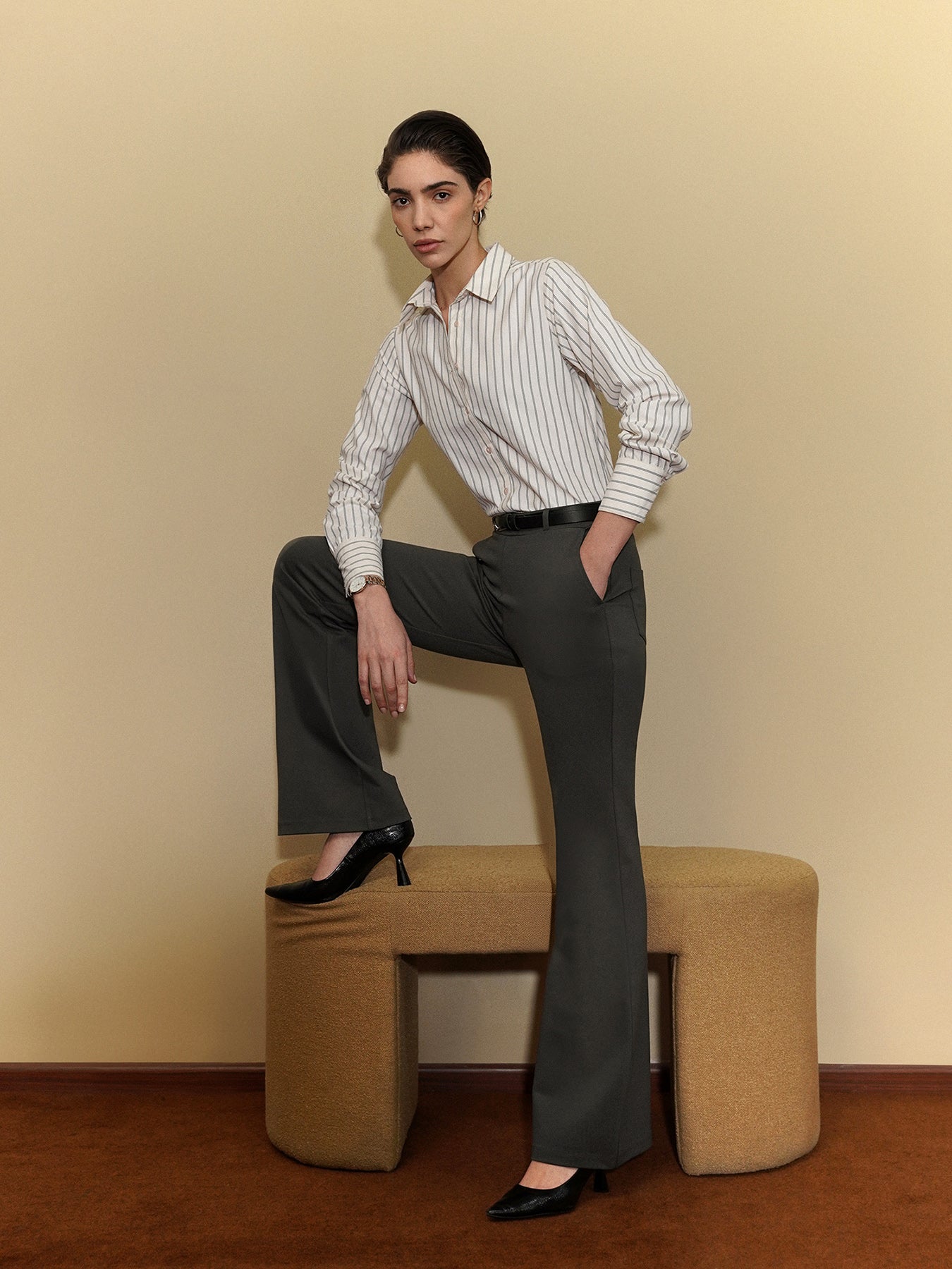 Livin Flared Pants - Dark Grey