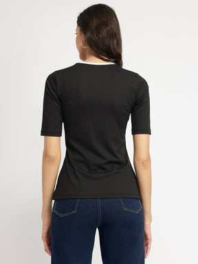 Colourblocked T-Shirt - Black