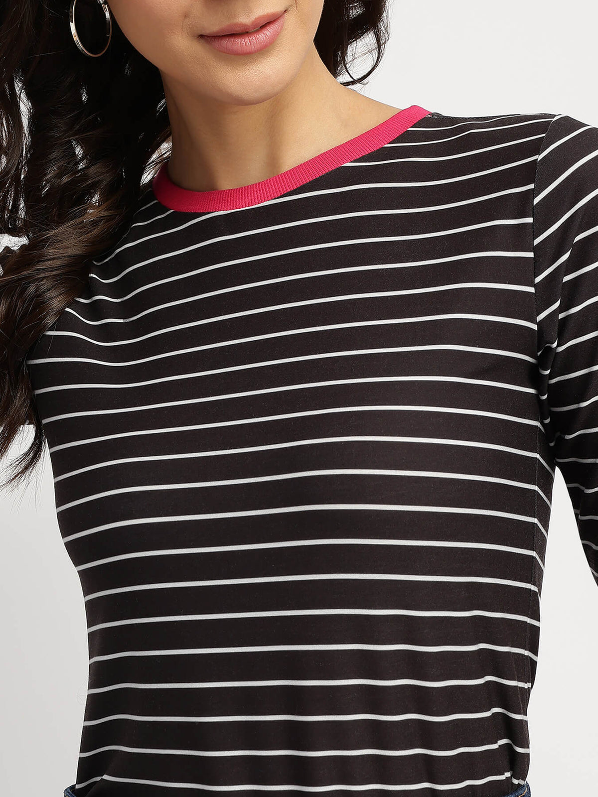 Striped Crew Neck T-Shirt - Black