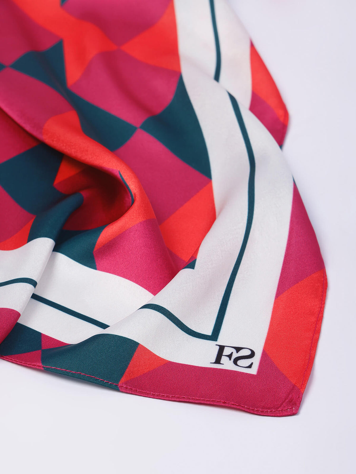Geometric Print Scarf - Pink