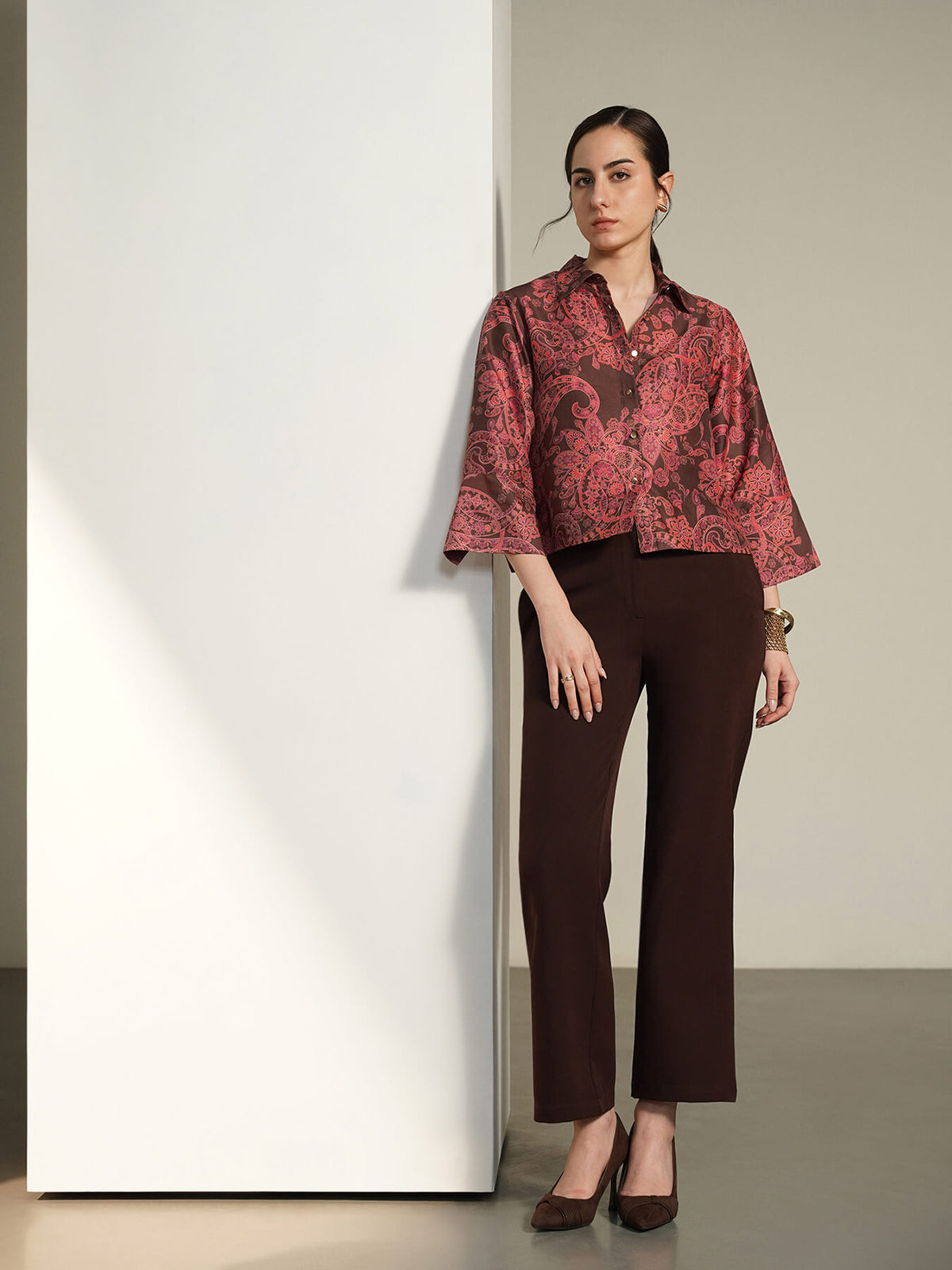 Printed V-neck Shirt - Brown
