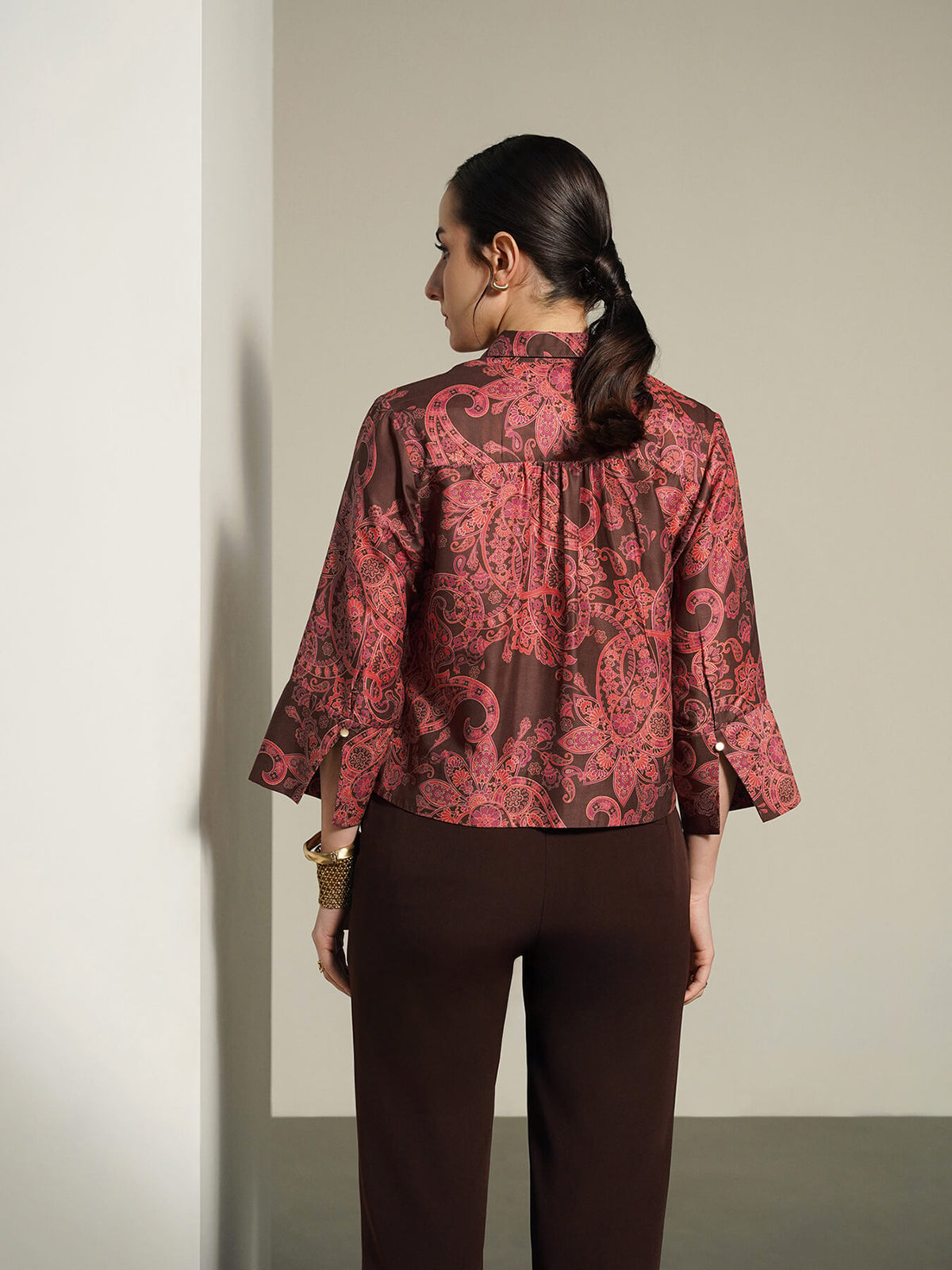 Printed V-neck Shirt - Brown
