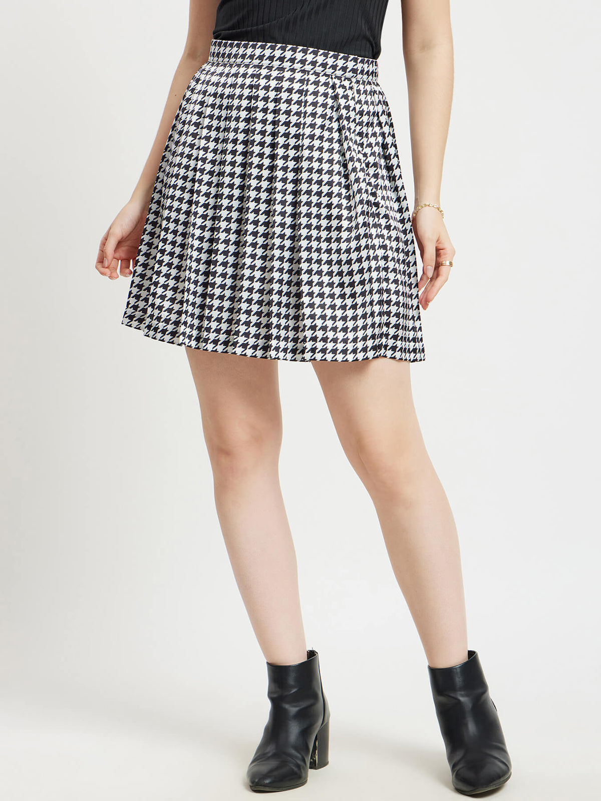 Satin Houndstooth Print Pleated Skirt - Black And White