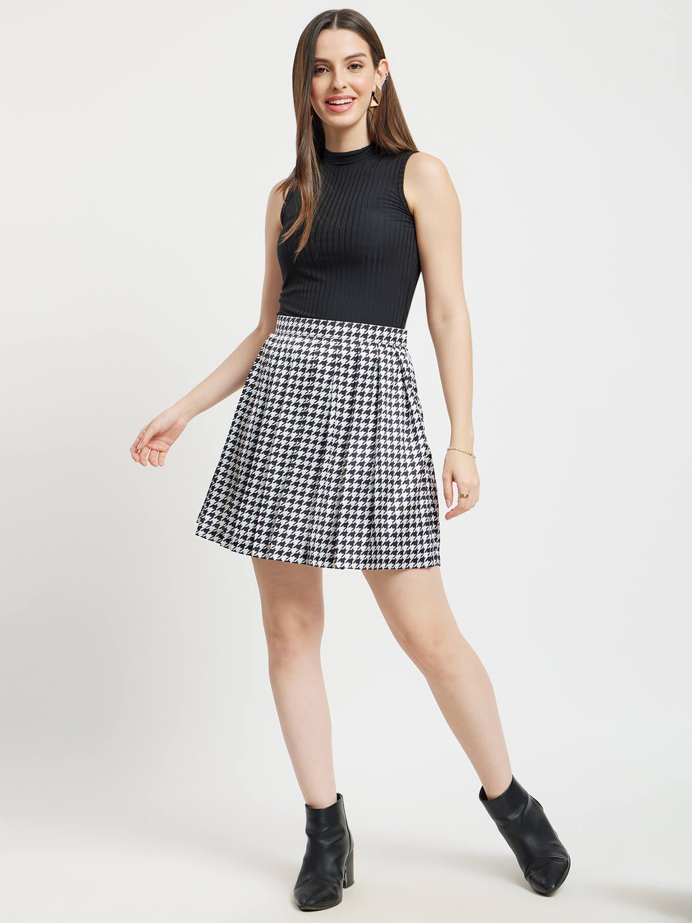 Satin Houndstooth Print Pleated Skirt - Black And White