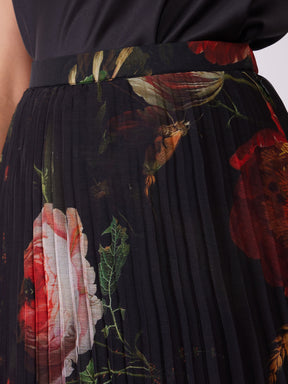 Chiffon Pleated Floral Skirt - Black And Red