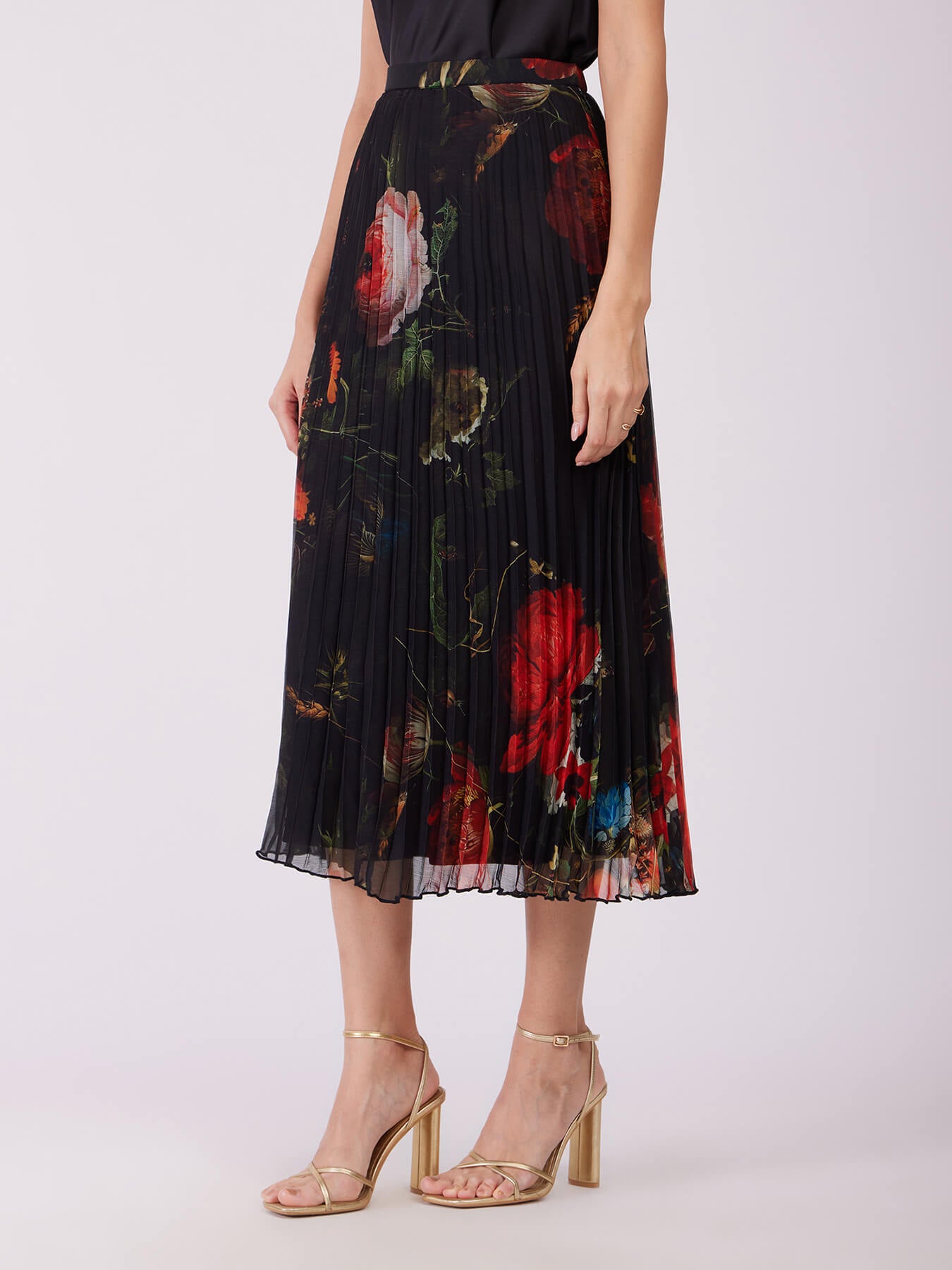 Chiffon Pleated Floral Skirt - Black And Red