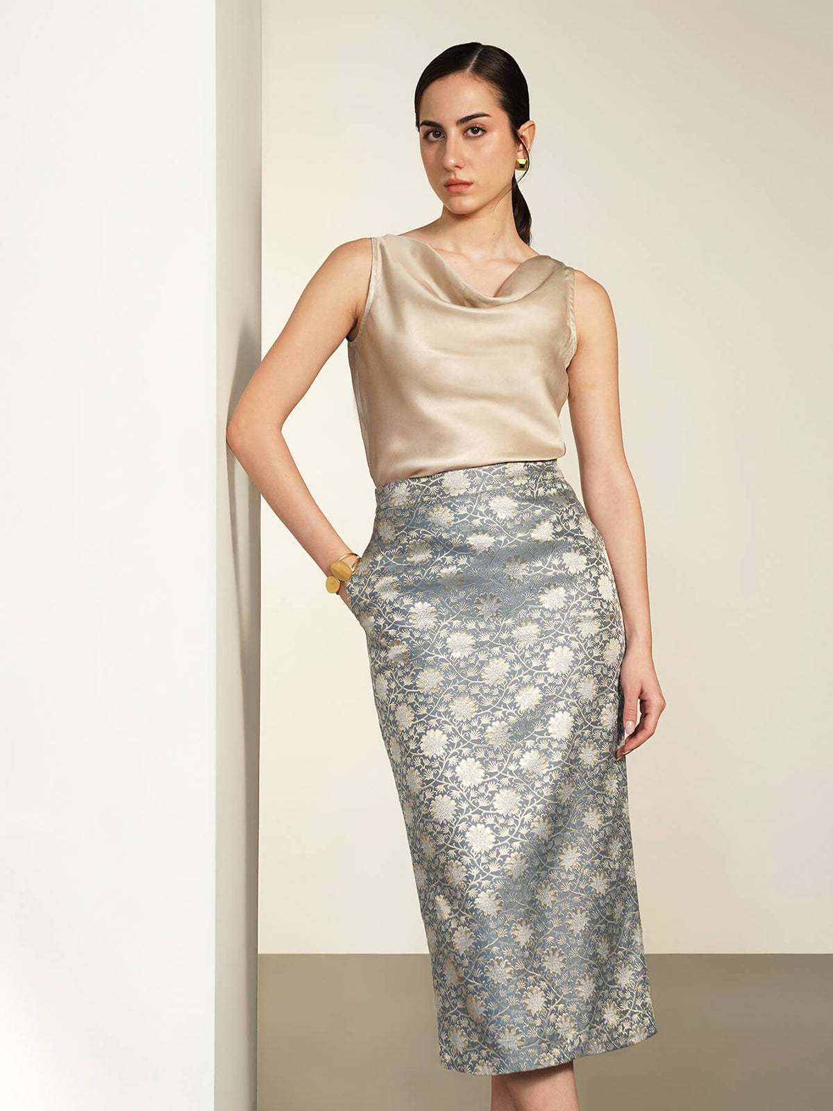 Brocade Print Fitted Skirt - Grey