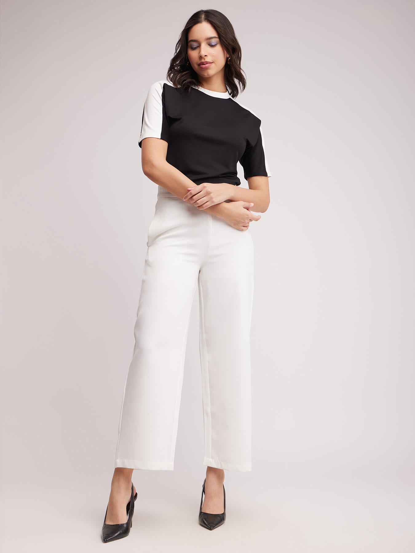 Colour Block Half Sleeves Top - Black And White