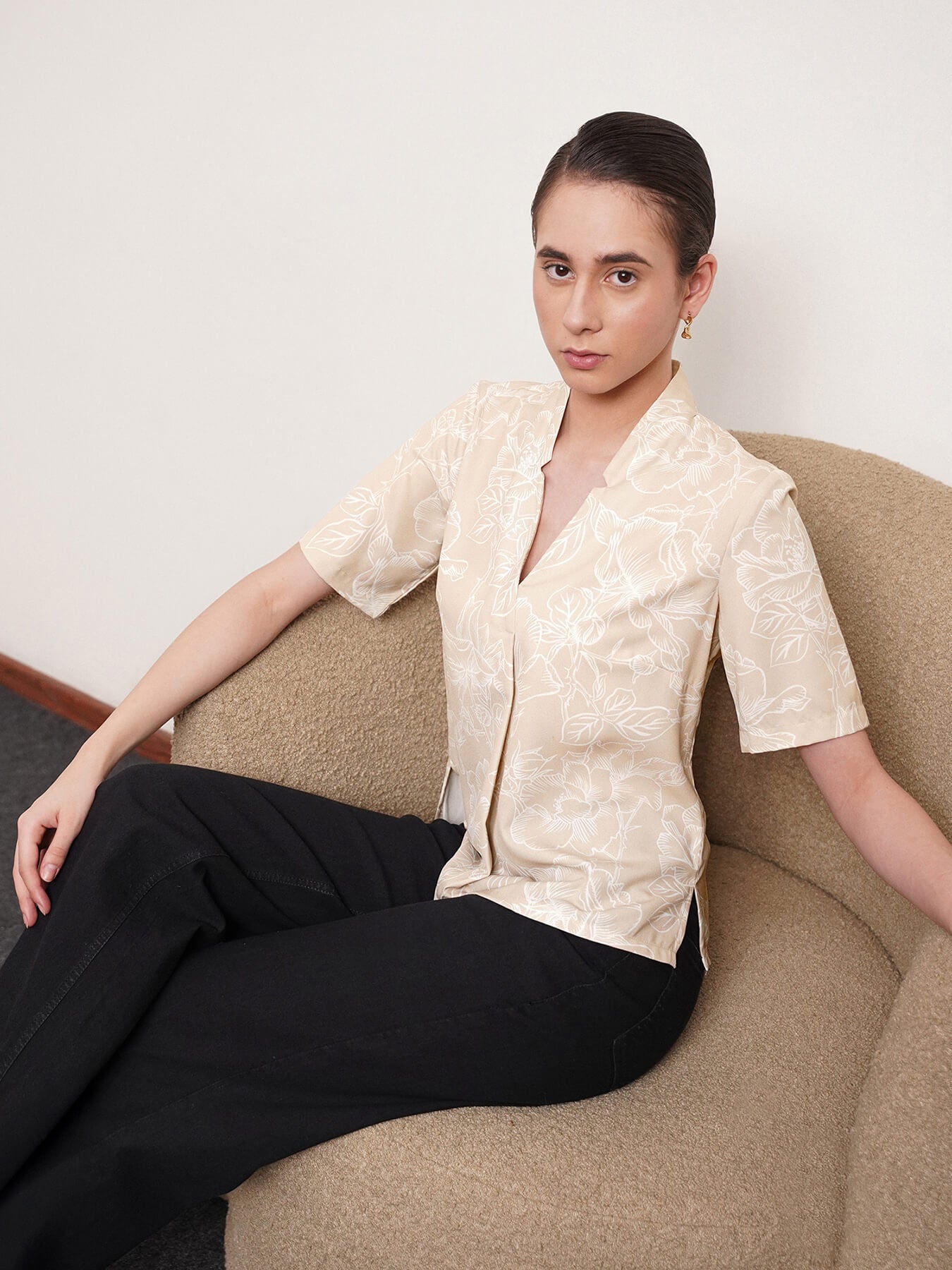 Floral Front Pleat Top - Beige