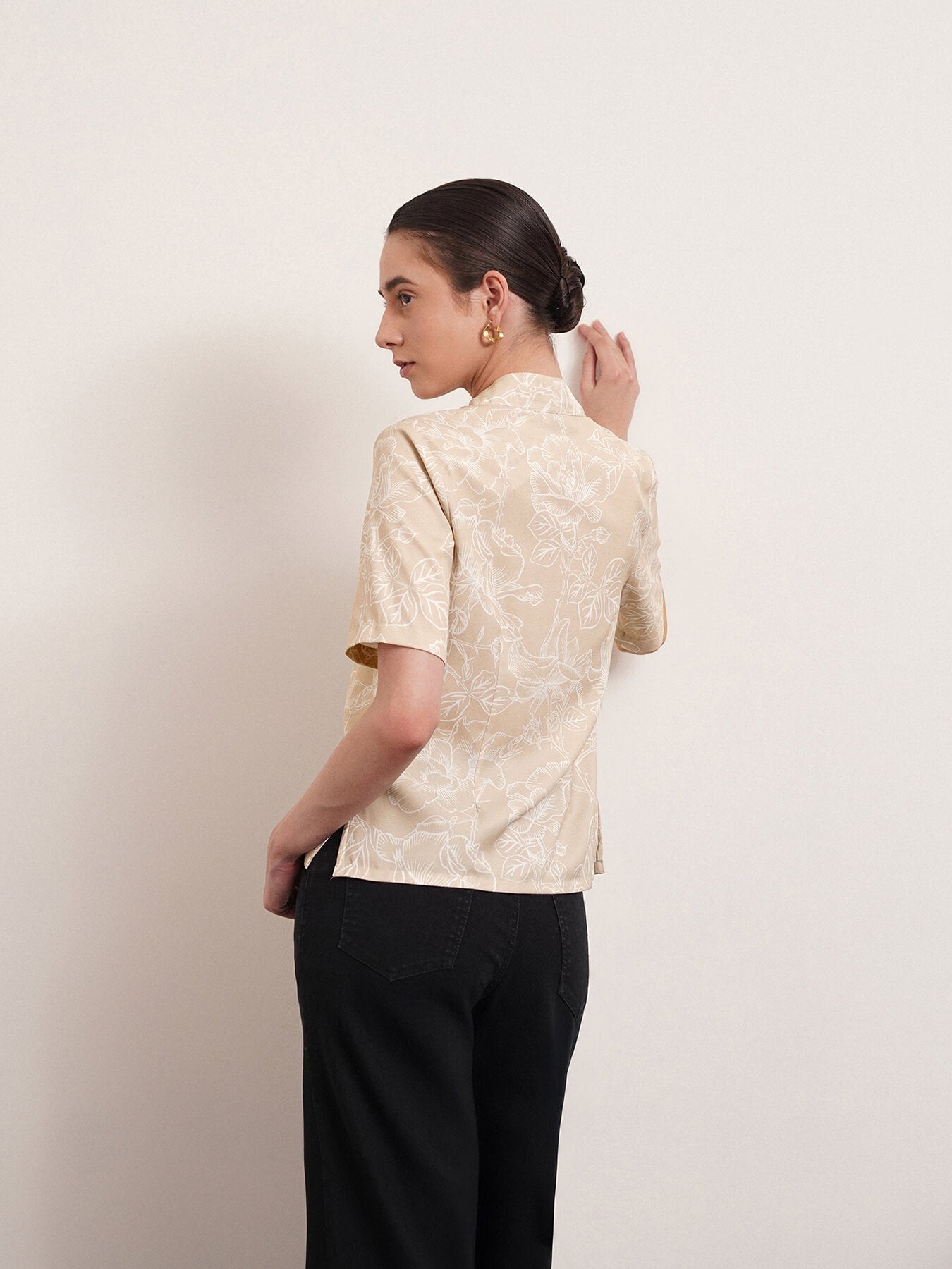 Floral Front Pleat Top - Beige