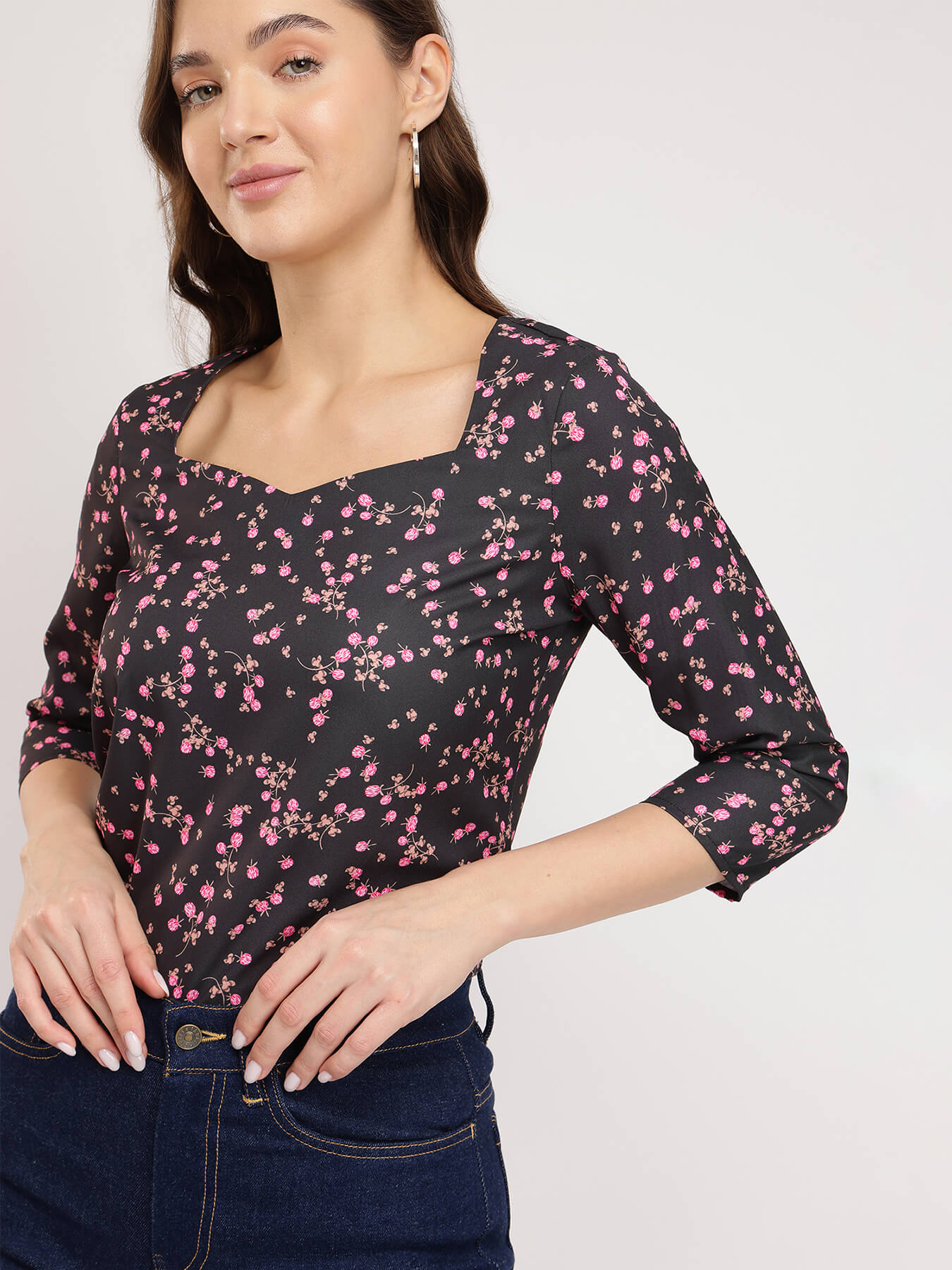 Sweetheart Neck Ditsy Top - Black