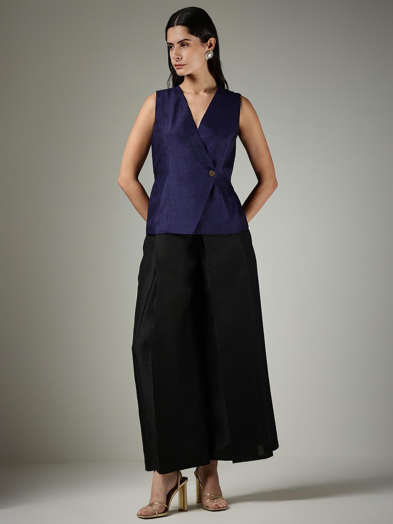 Silk V-Neck Waistcoat - Navy Blue