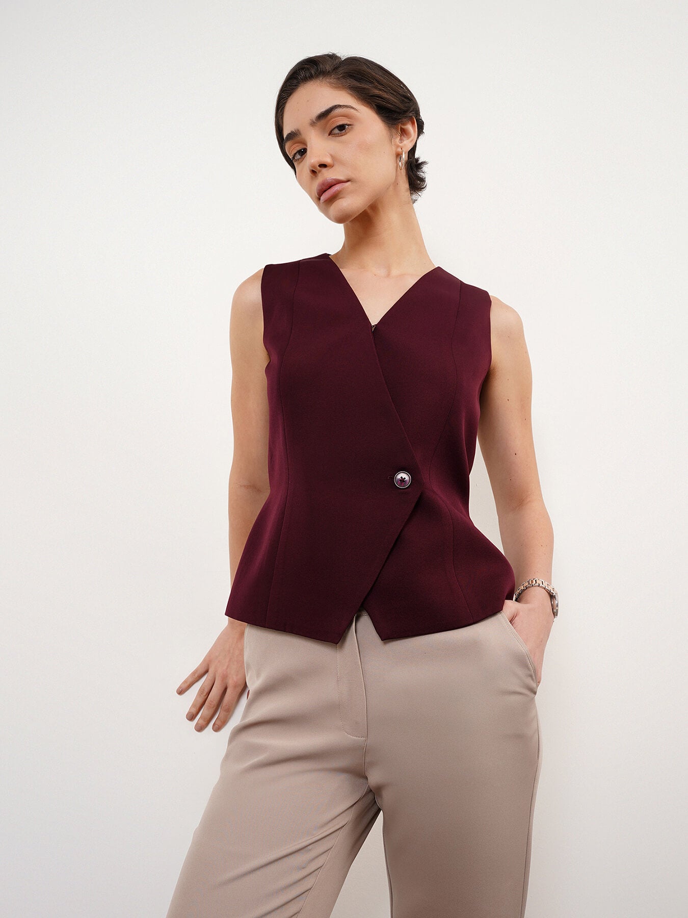 V-Neck Sleevless Waistcoat - Maroon
