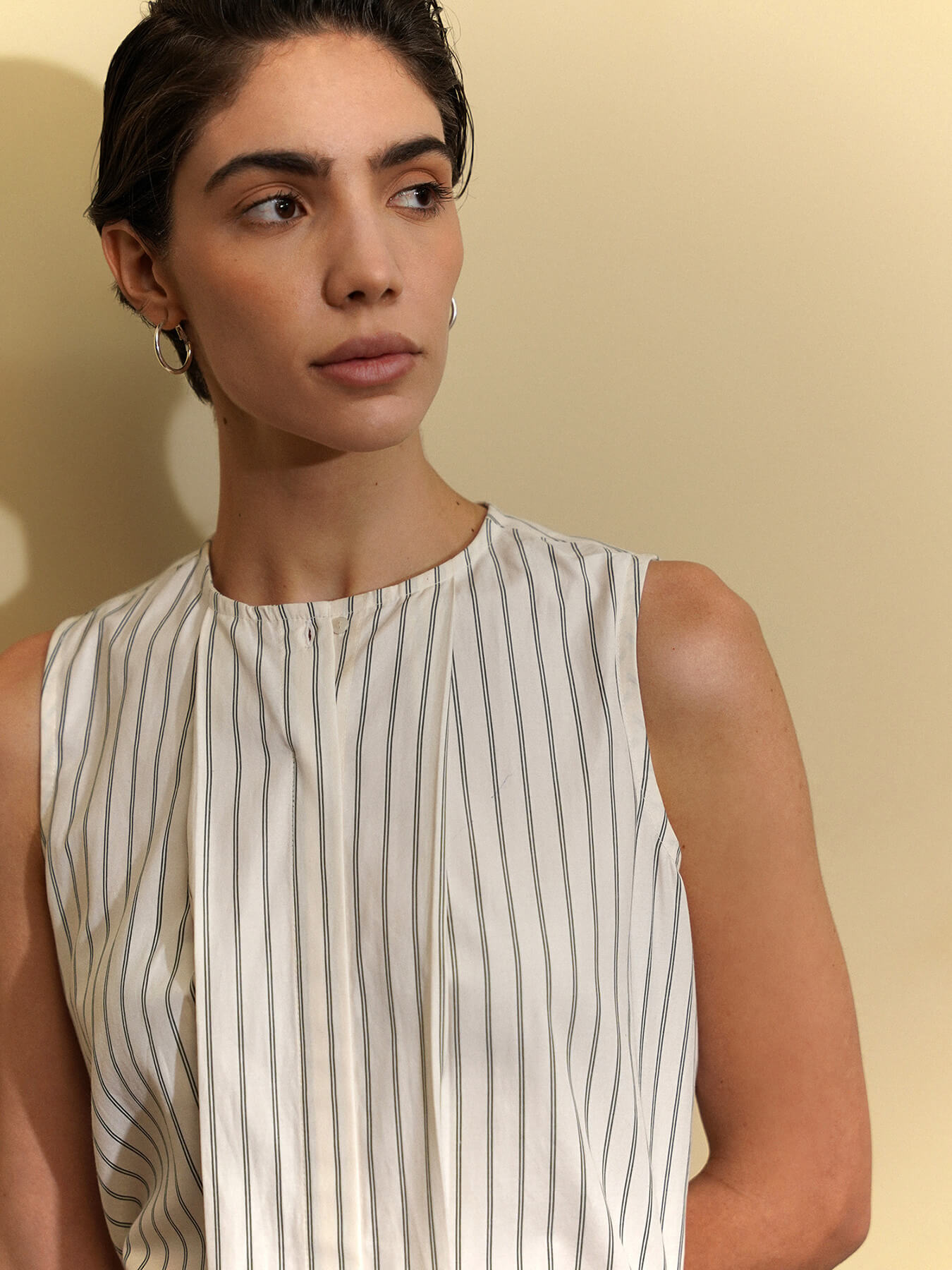 Round Neck Top - Black and Off White
