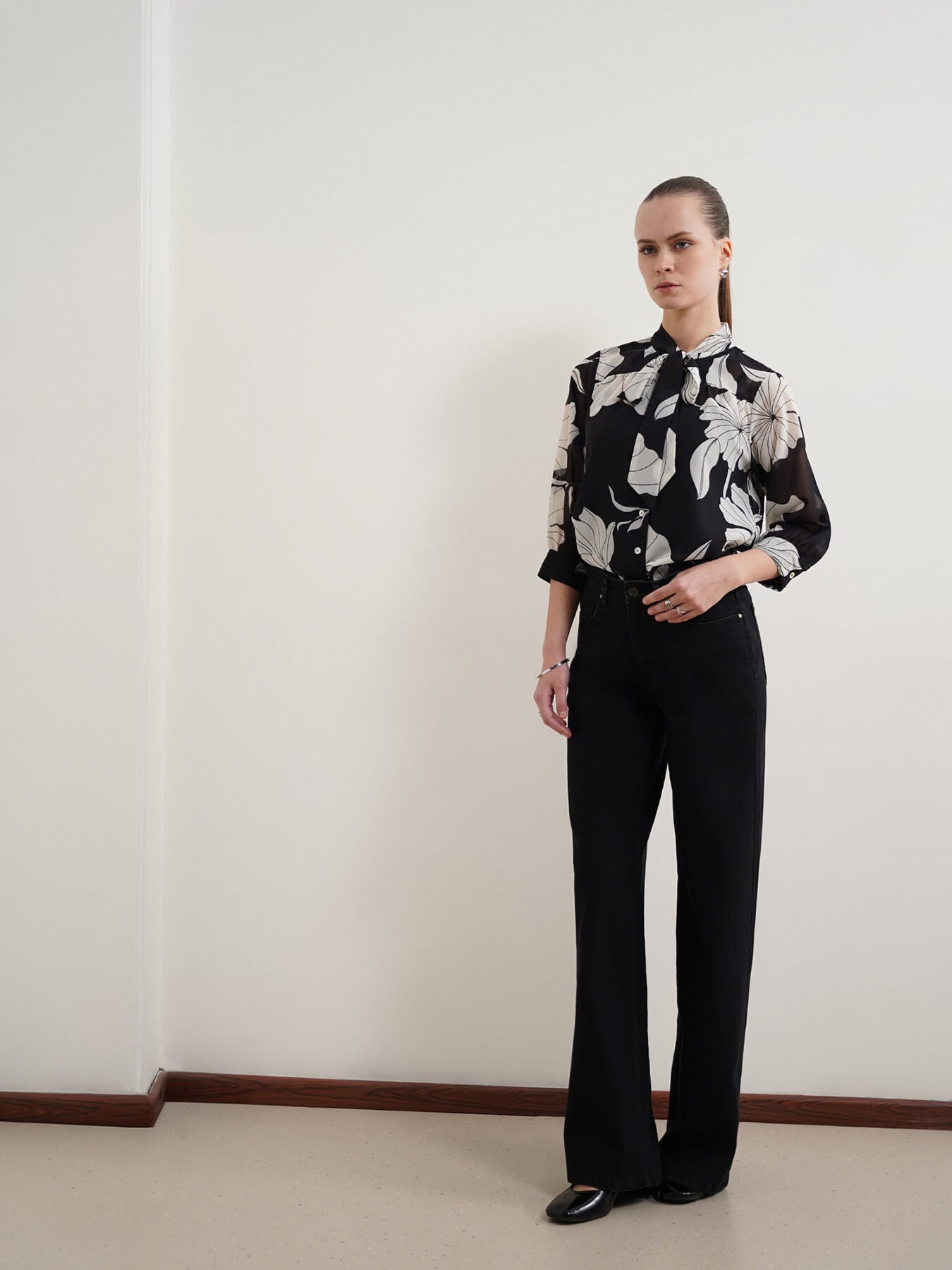 Georgette Tie-Up Neck Top - Black