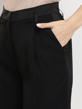 Wide Leg Pleated Trousers - Black