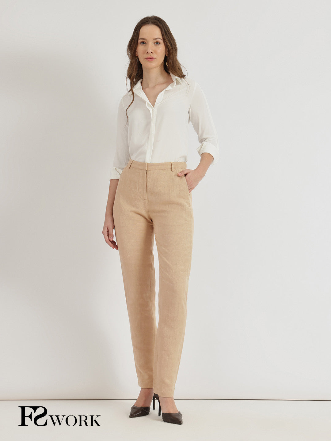 Linen Mid Rise Tapered Trousers - Beige