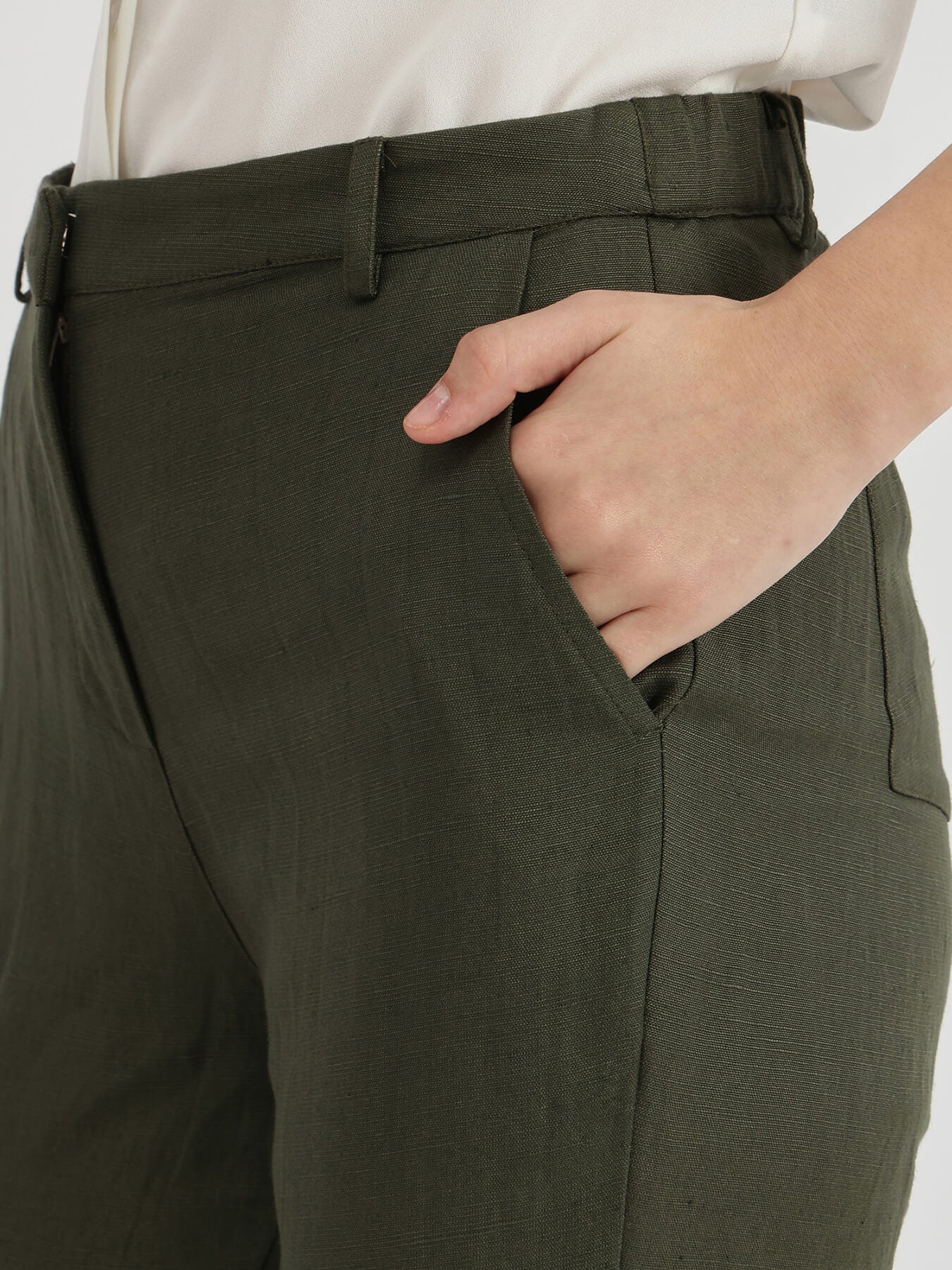 Linen Mid Rise Tapered Trousers - Olive