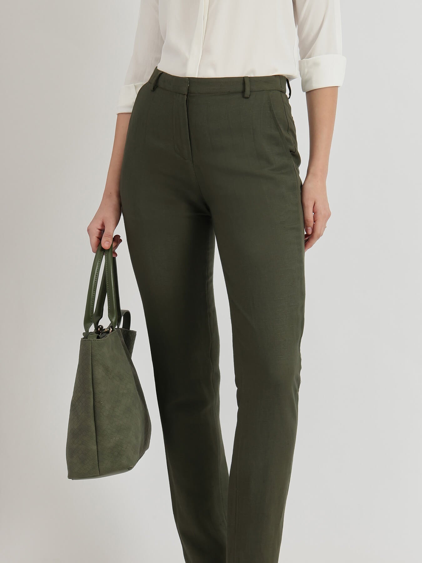 Linen Mid Rise Tapered Trousers - Olive