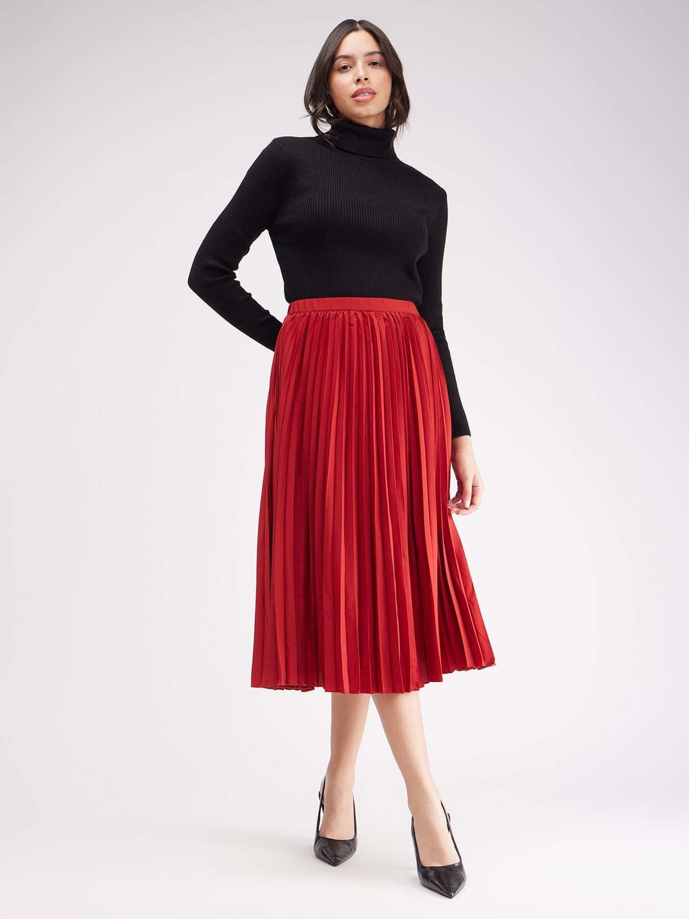 Turtle Neck Ribbed Sweater - Black