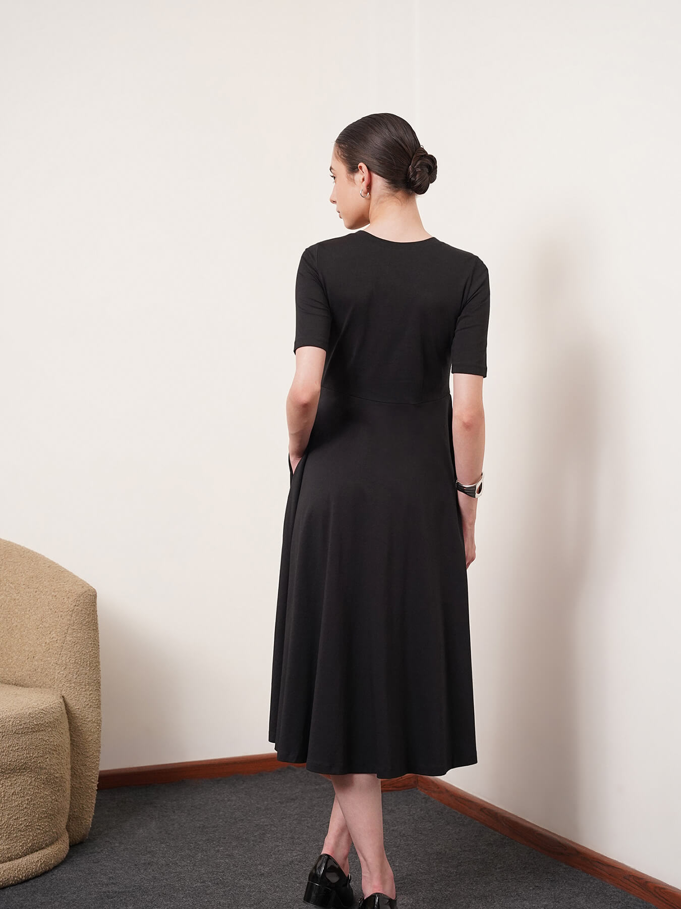 Cotton Round Neck Knitted Fit And Flare Dress - Black