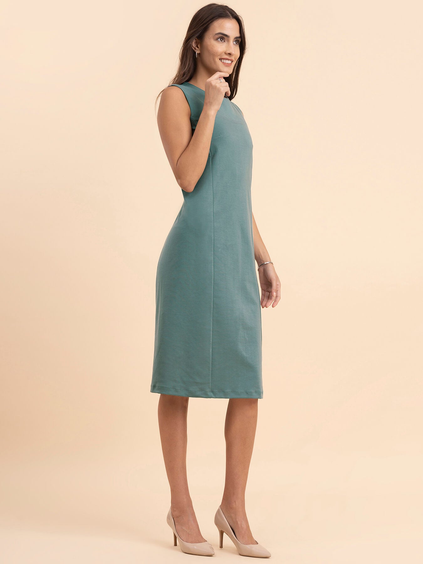 LivIn A-Line Round Neck Dress - Sap Green