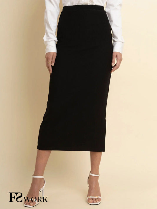 LivIn Midi Skirt - Black