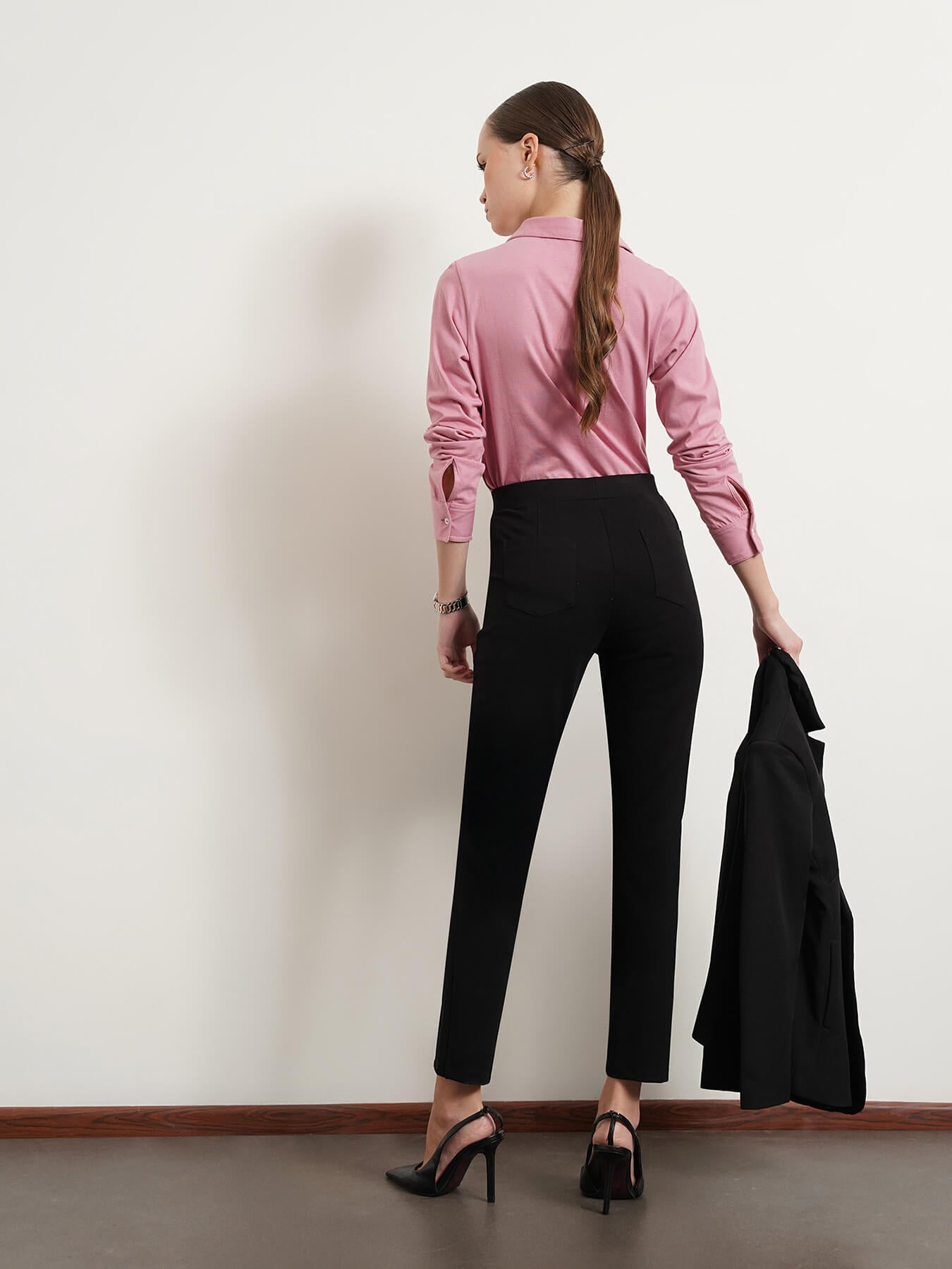 LivIn Straight Pants - Black