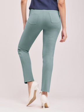 LivIn Straight Fit Cropped Pants - Sap Green
