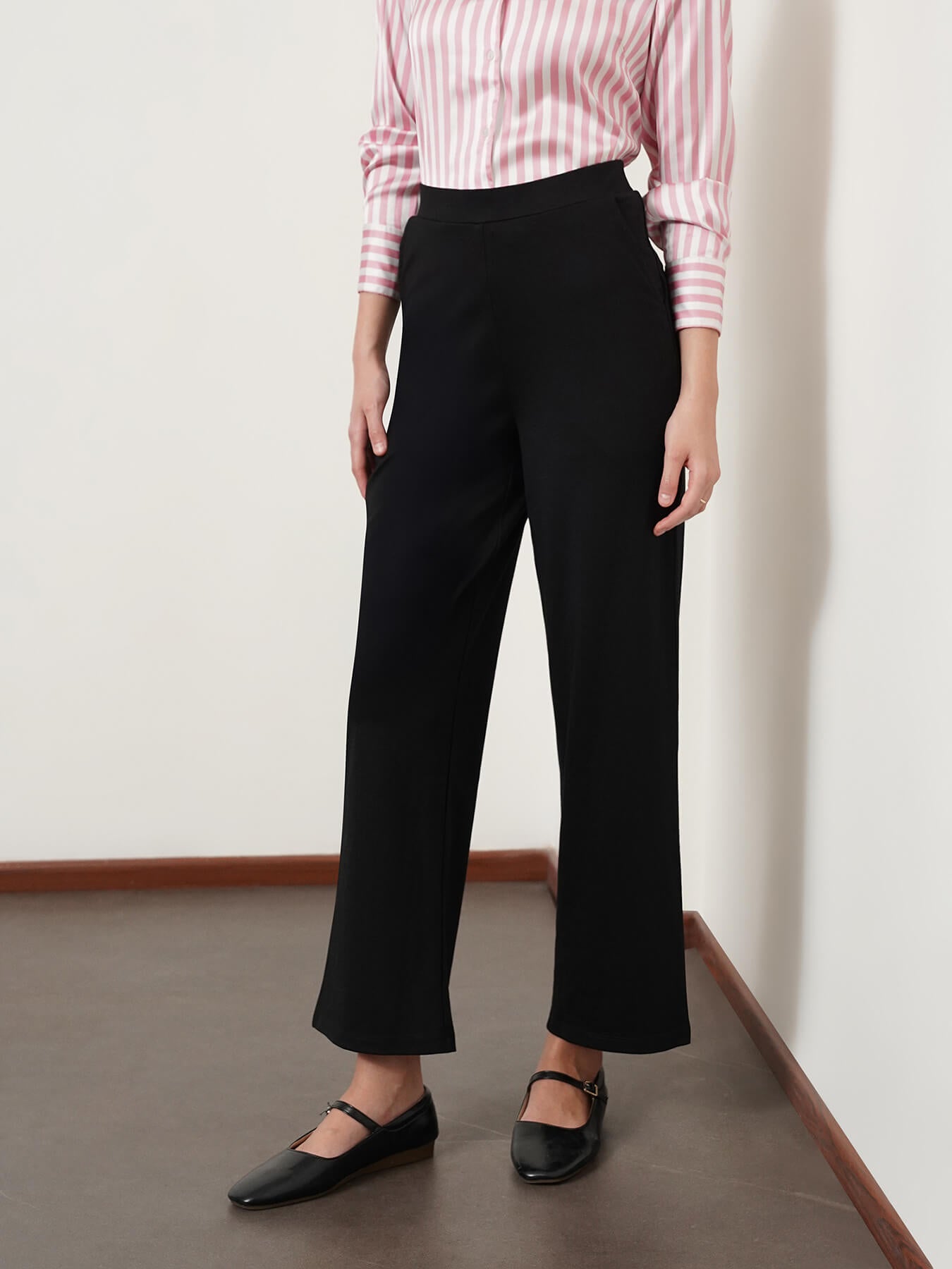 LivIn Wide Leg Pants - Black