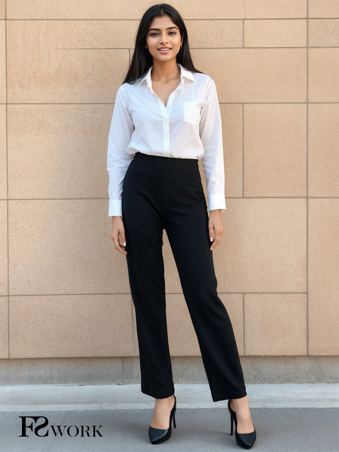 LivIn Bootcut Pants - Black