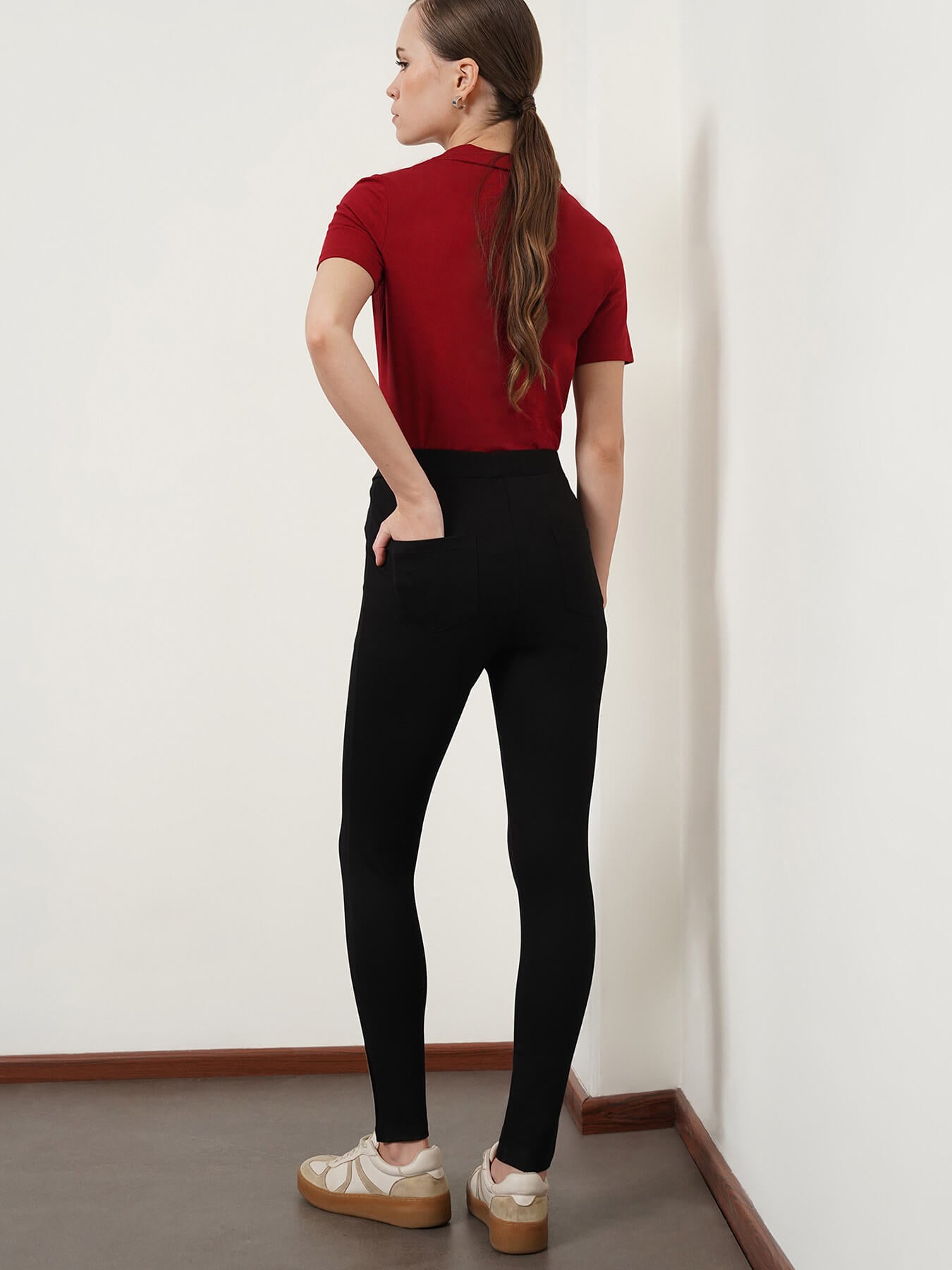 LivIn Air Bootcut Pants - Black