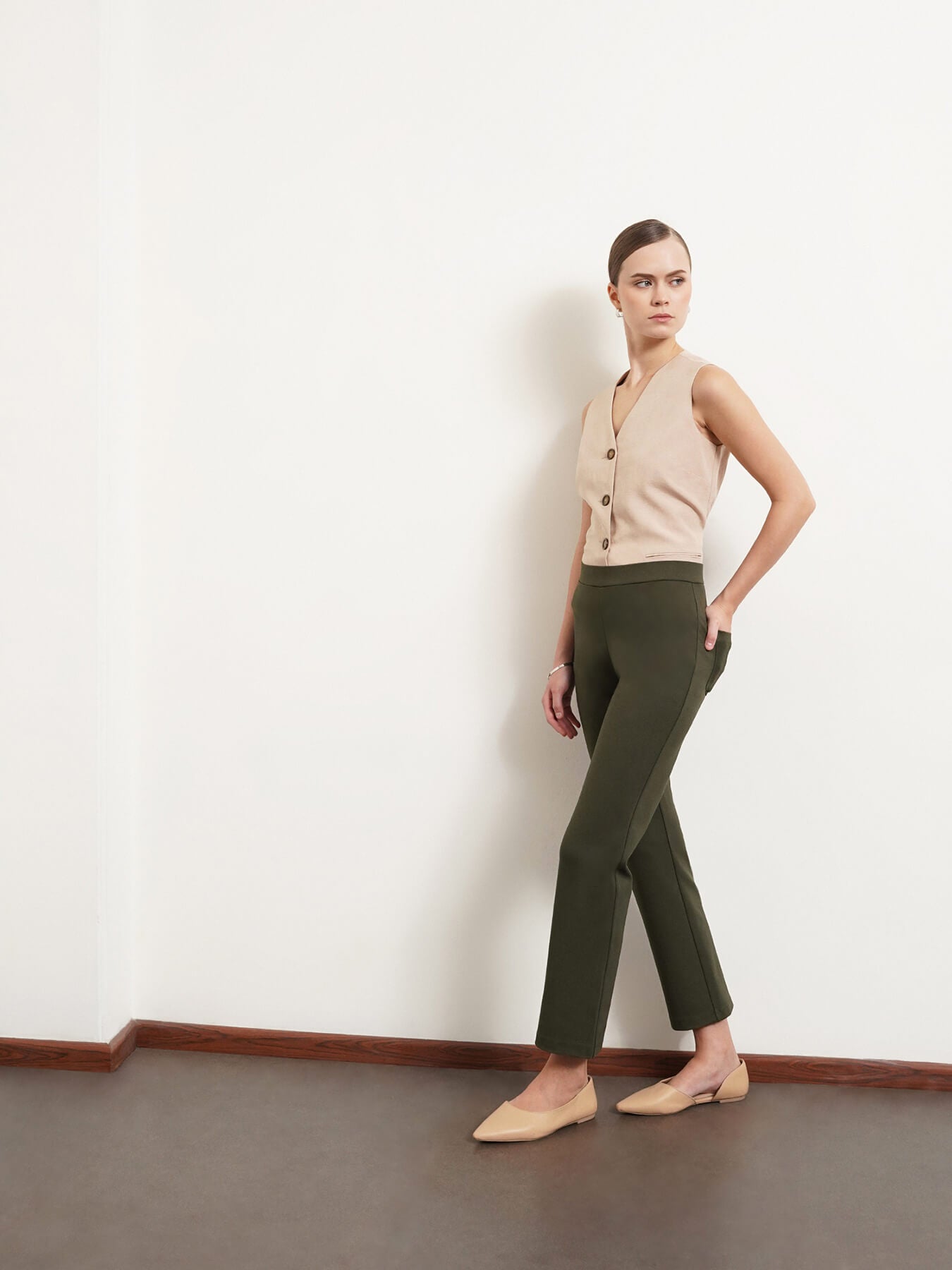 LivIn Bootcut Pants - Olive