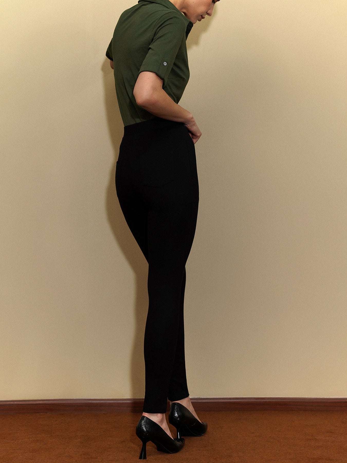 LivIn Skinny Pants - Black