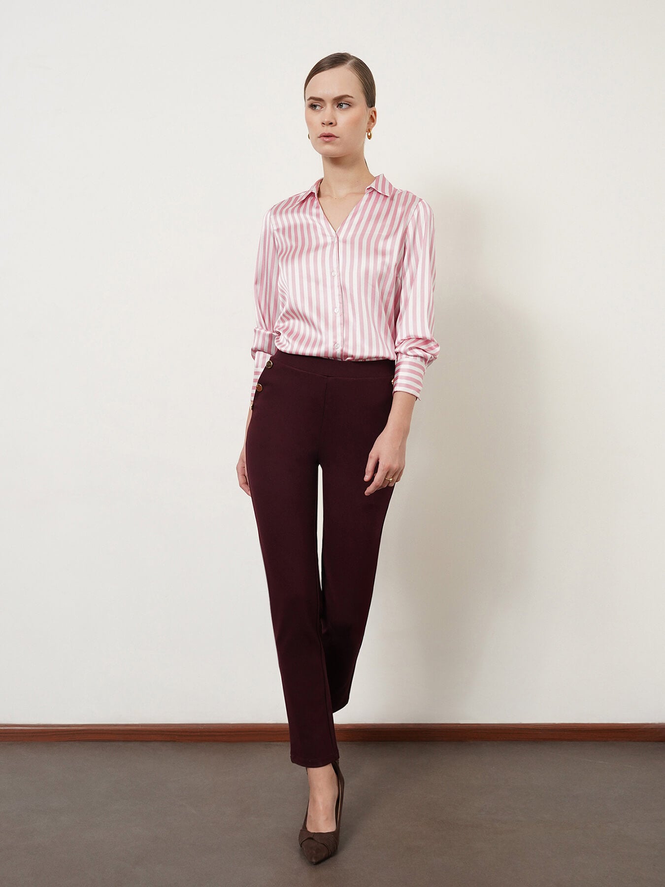 LivIn Straight Fit Pants With Buttons - Maroon