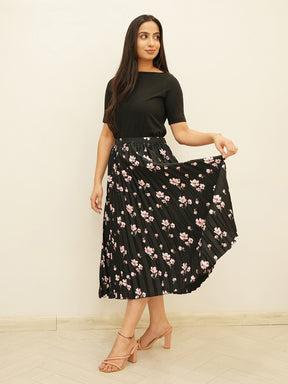 Pleated Flared Floral Midi Skirt - Black