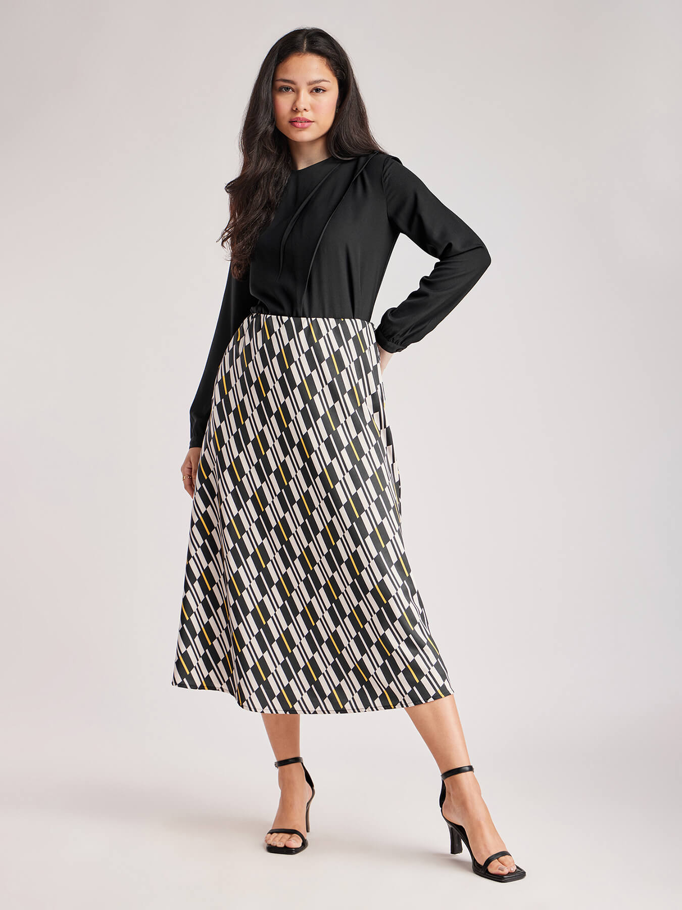 Geometric Print A-Line Skirt - Black And Off White