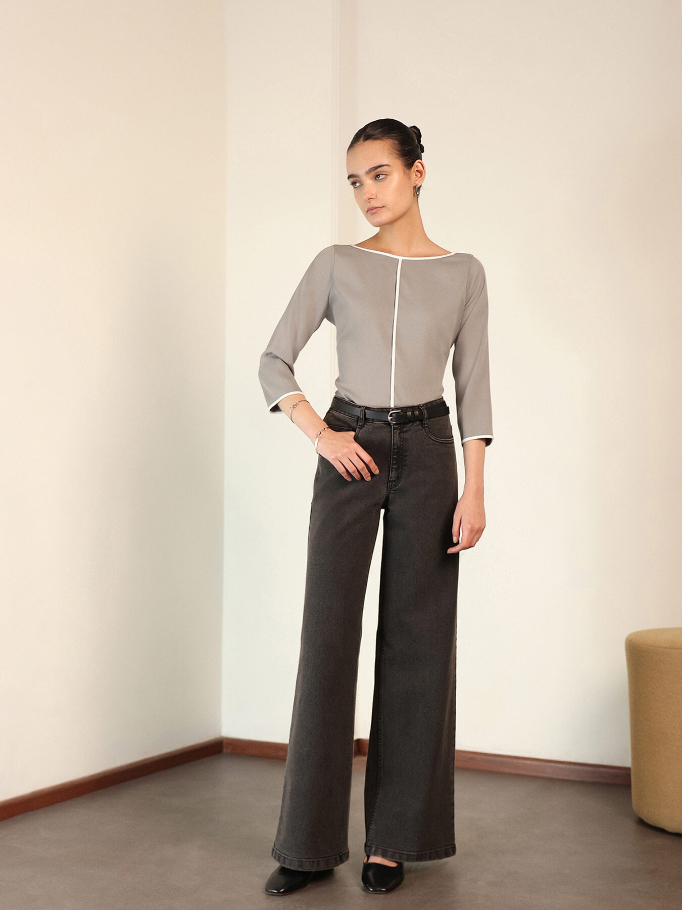 Polyester Solid Scoop Neck Regular Top - Grey