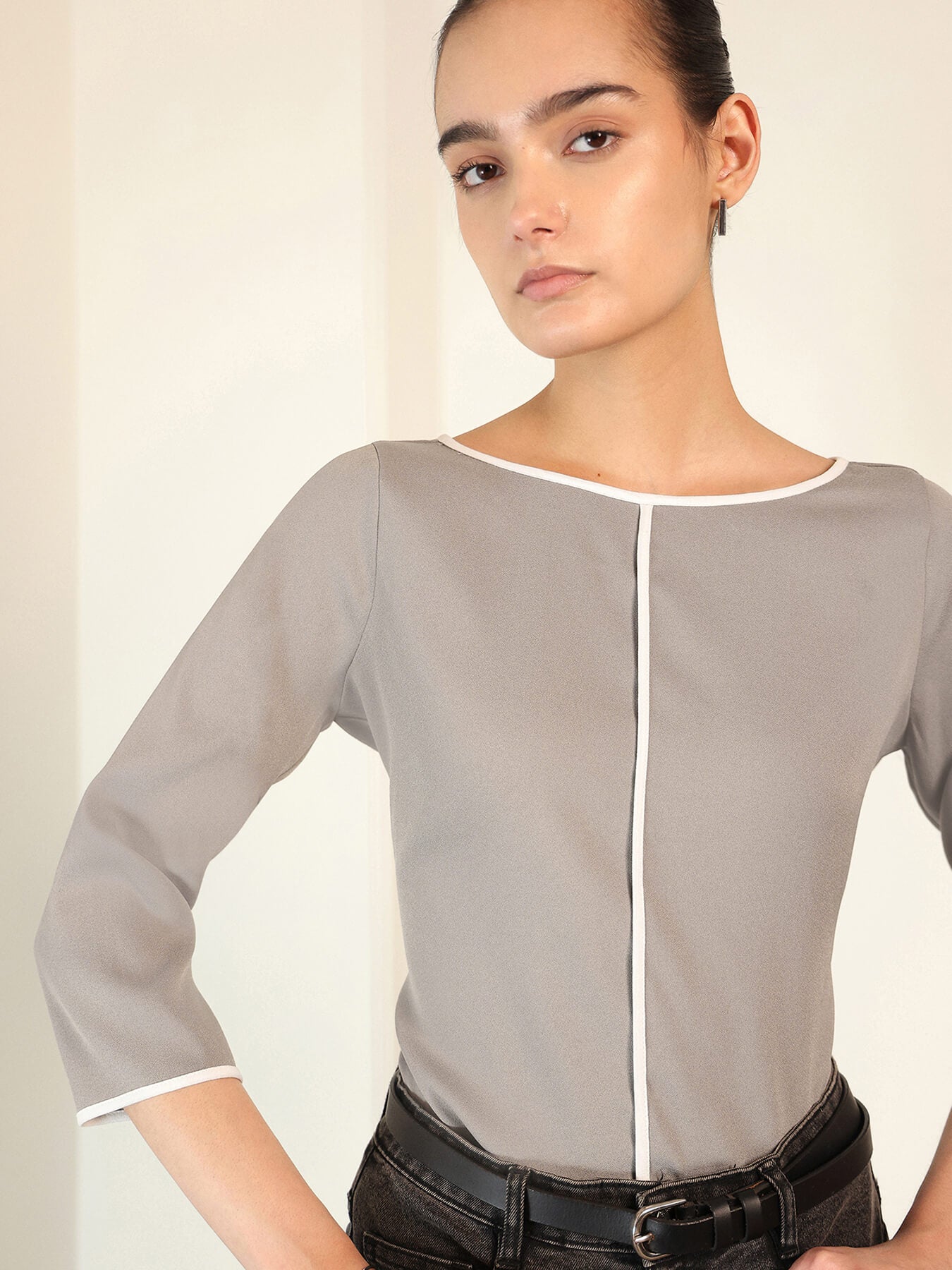 Polyester Solid Scoop Neck Regular Top - Grey