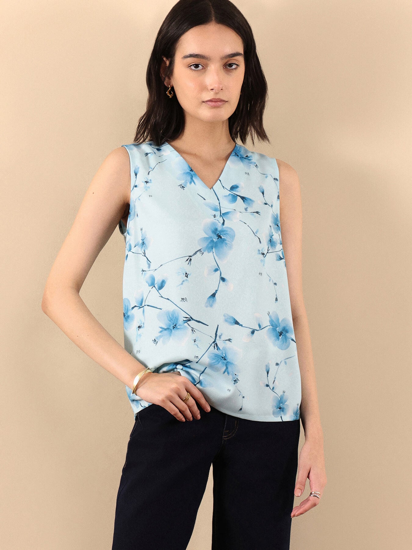 V Neck Floral Top - Blue