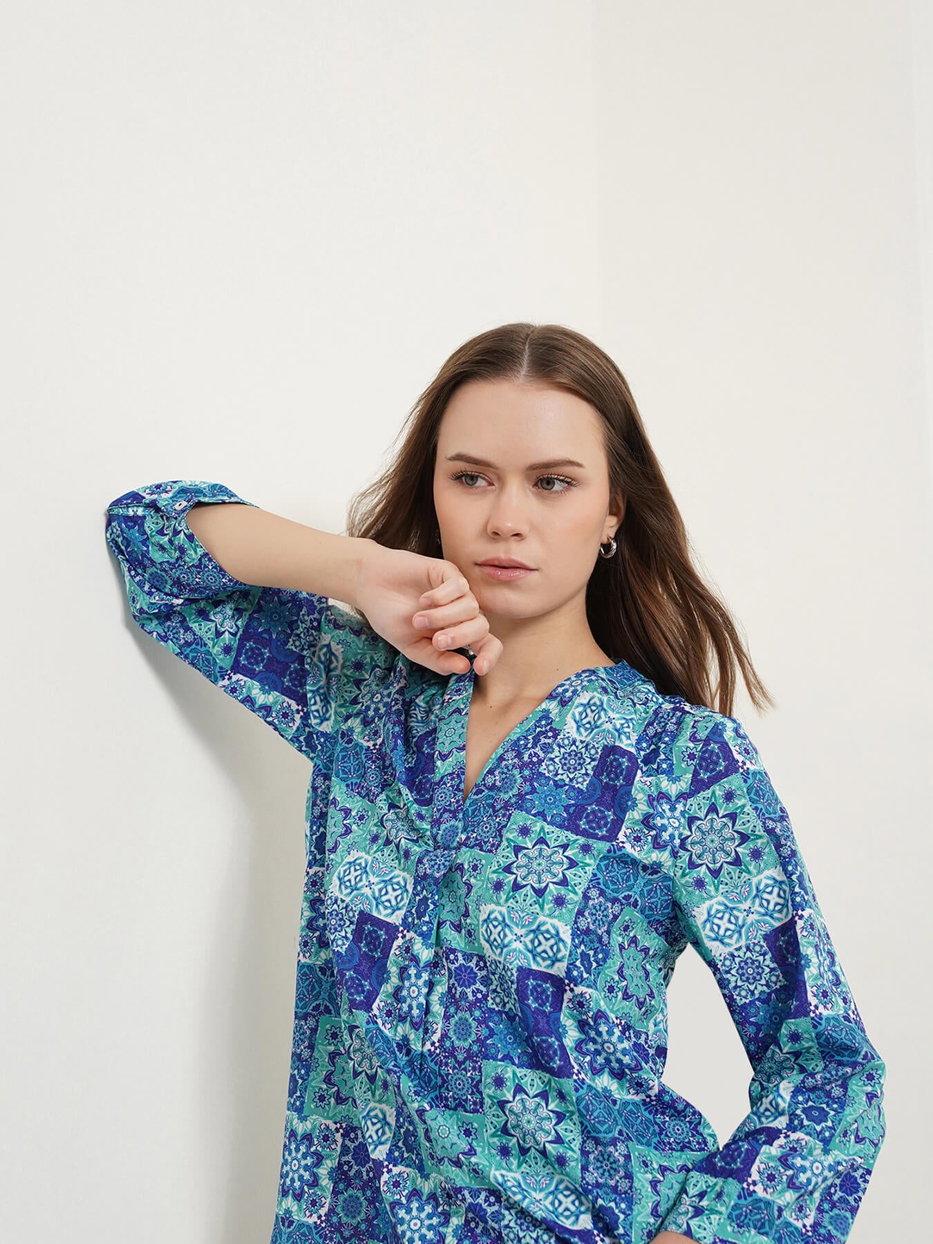 V Neck Abstract Print Top - Blue