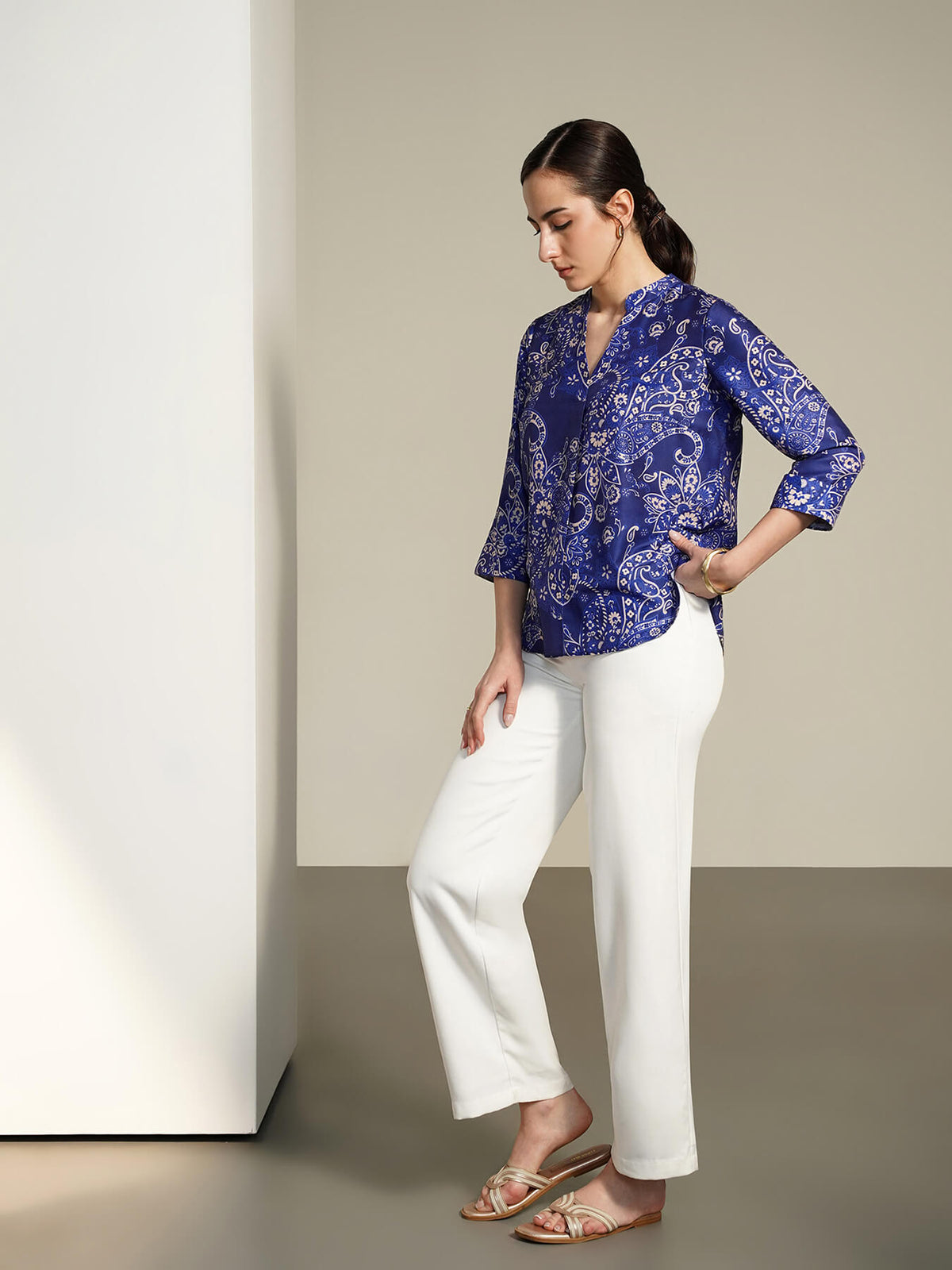 Printed V-neck Top - Blue
