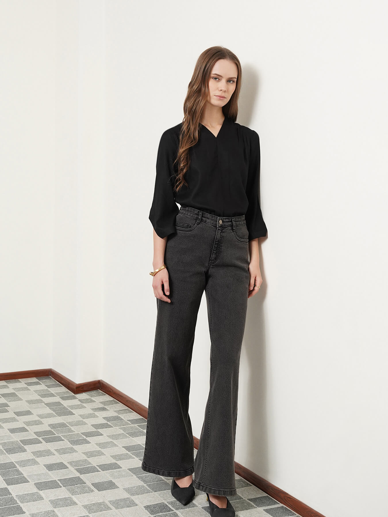 Cutout Sleeve Top - Black