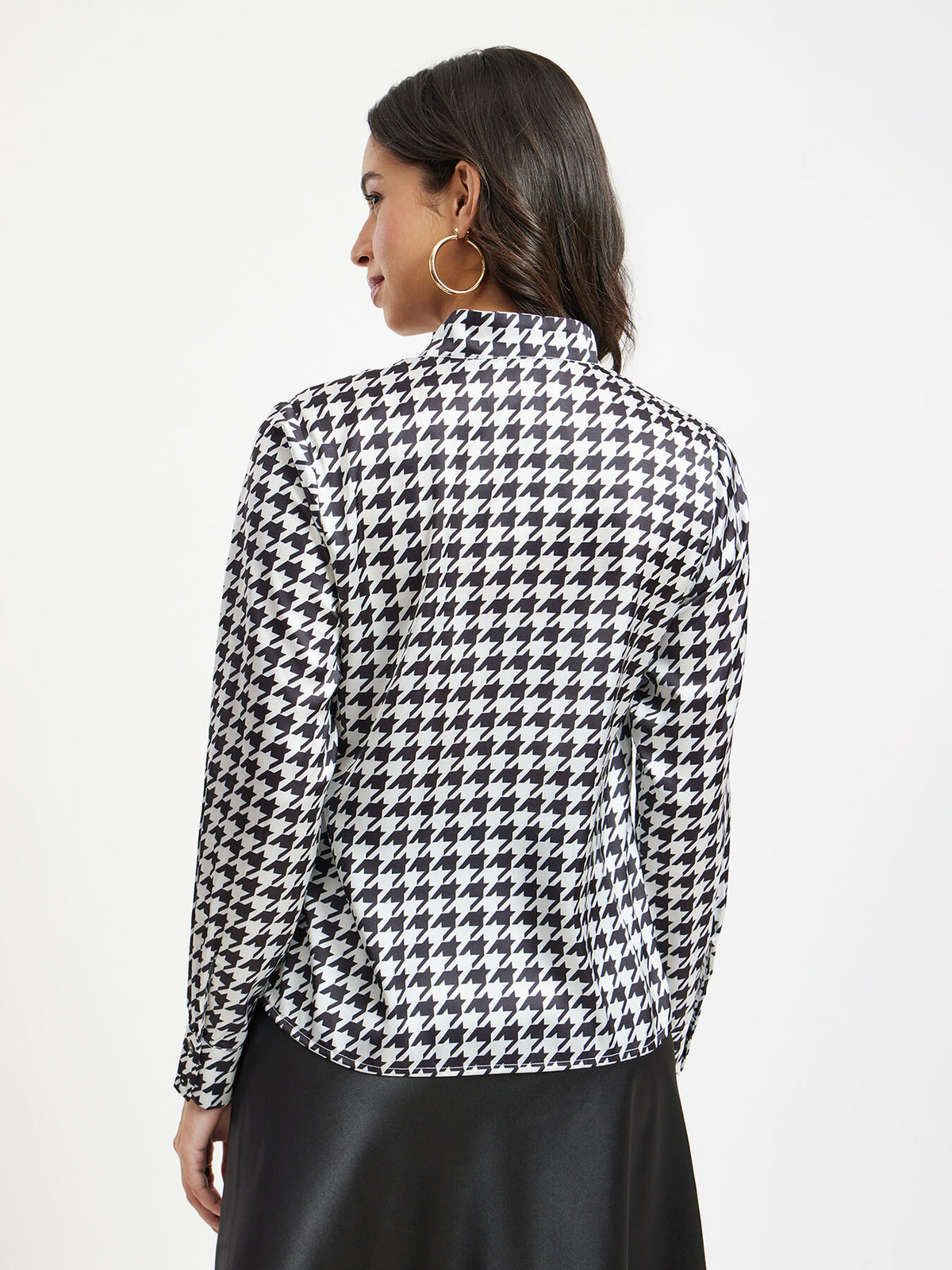 Houndstooth Print Tie-Up Top - White And Black