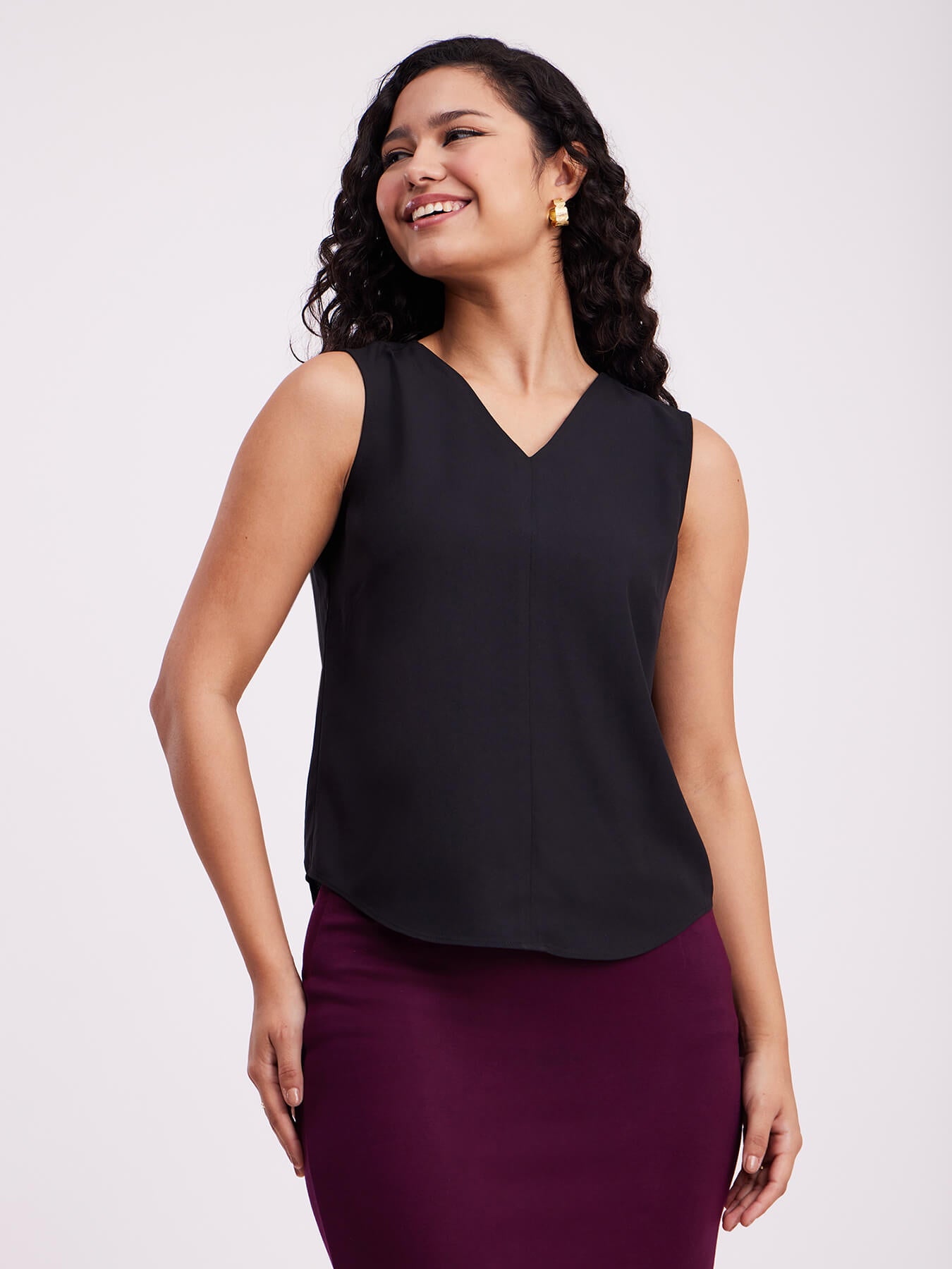 V Neck Sleeveless Top - Black
